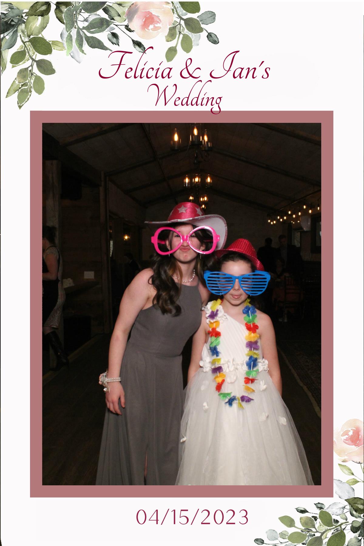 Felicia and Ian's Wedding | View more photos from the event at gallery.mainemagicmirror.com/u/MaineMagicMirror/Felicia-and-Ians-Wedding