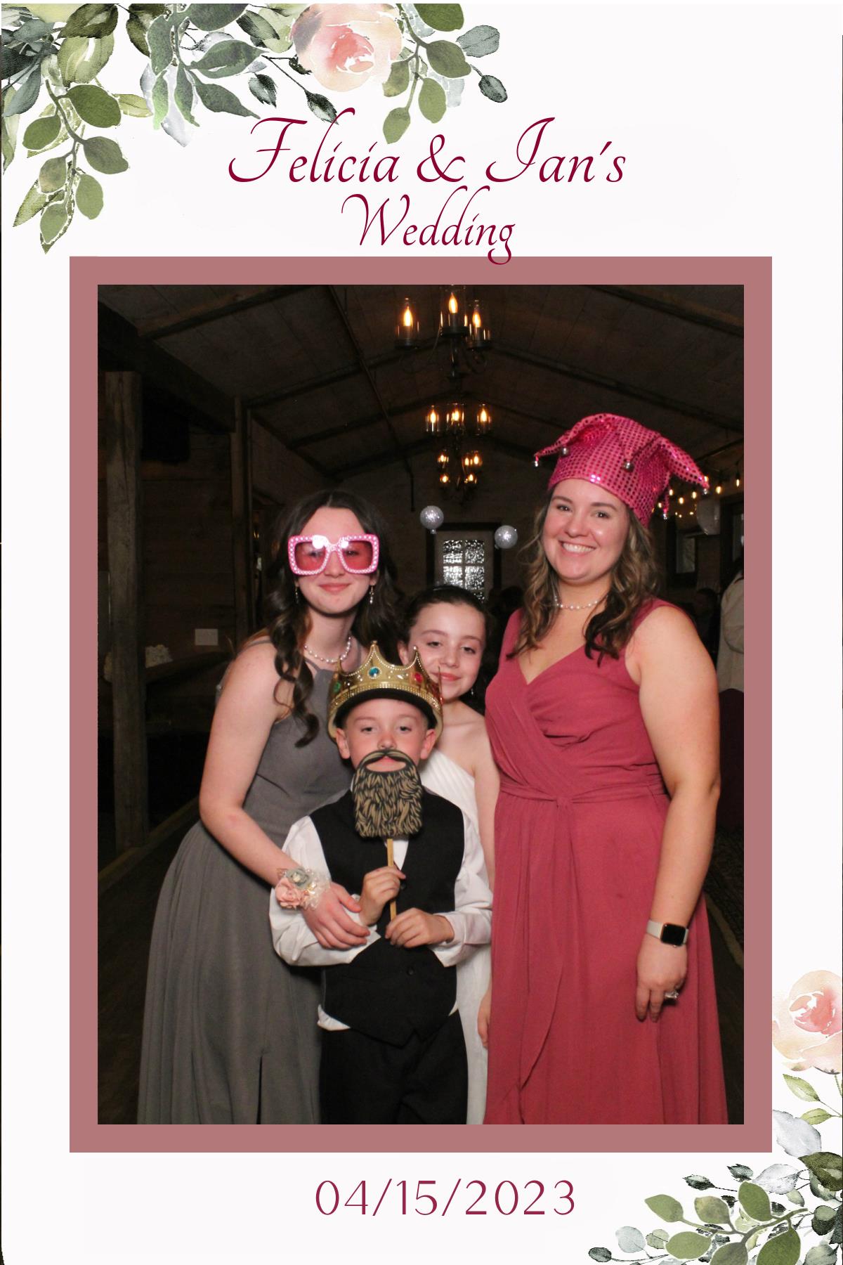 Felicia and Ian's Wedding | View more photos from the event at gallery.mainemagicmirror.com/u/MaineMagicMirror/Felicia-and-Ians-Wedding