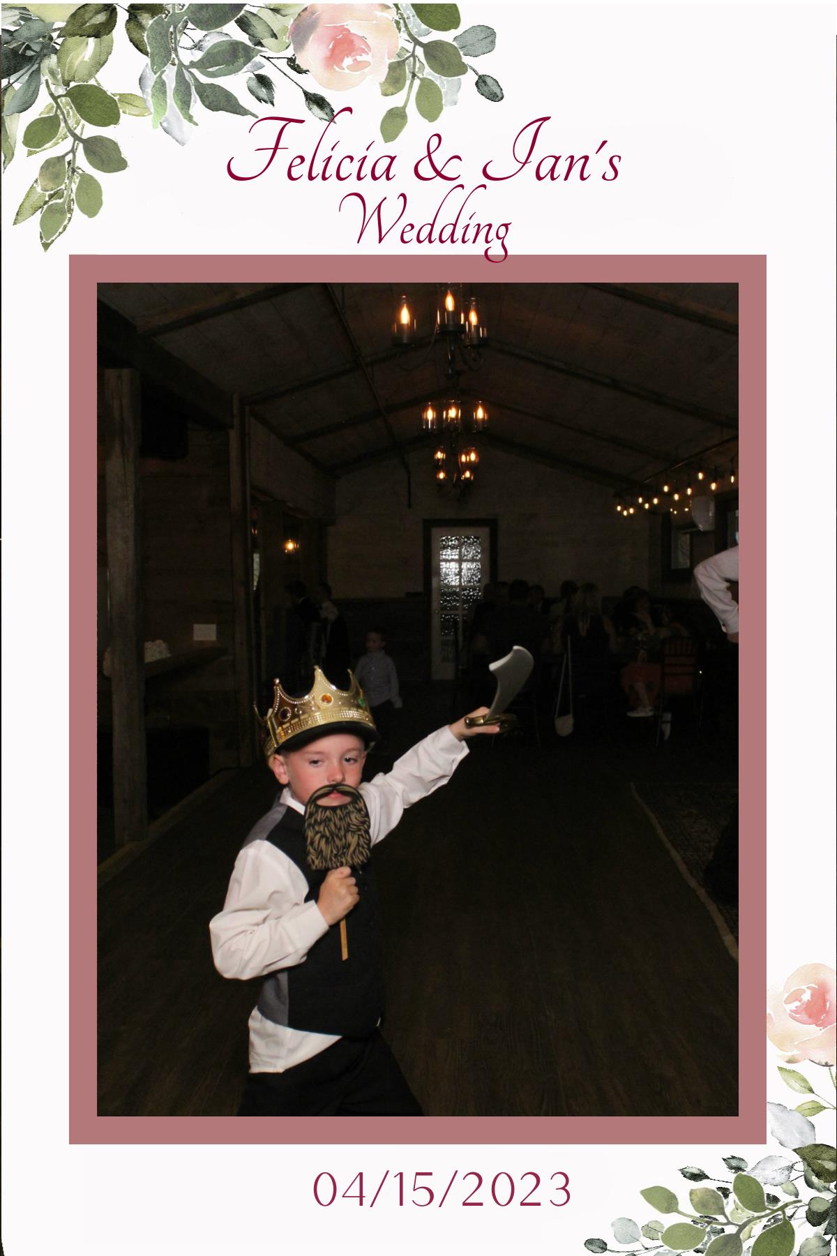 Felicia and Ian's Wedding | View more photos from the event at gallery.mainemagicmirror.com/u/MaineMagicMirror/Felicia-and-Ians-Wedding