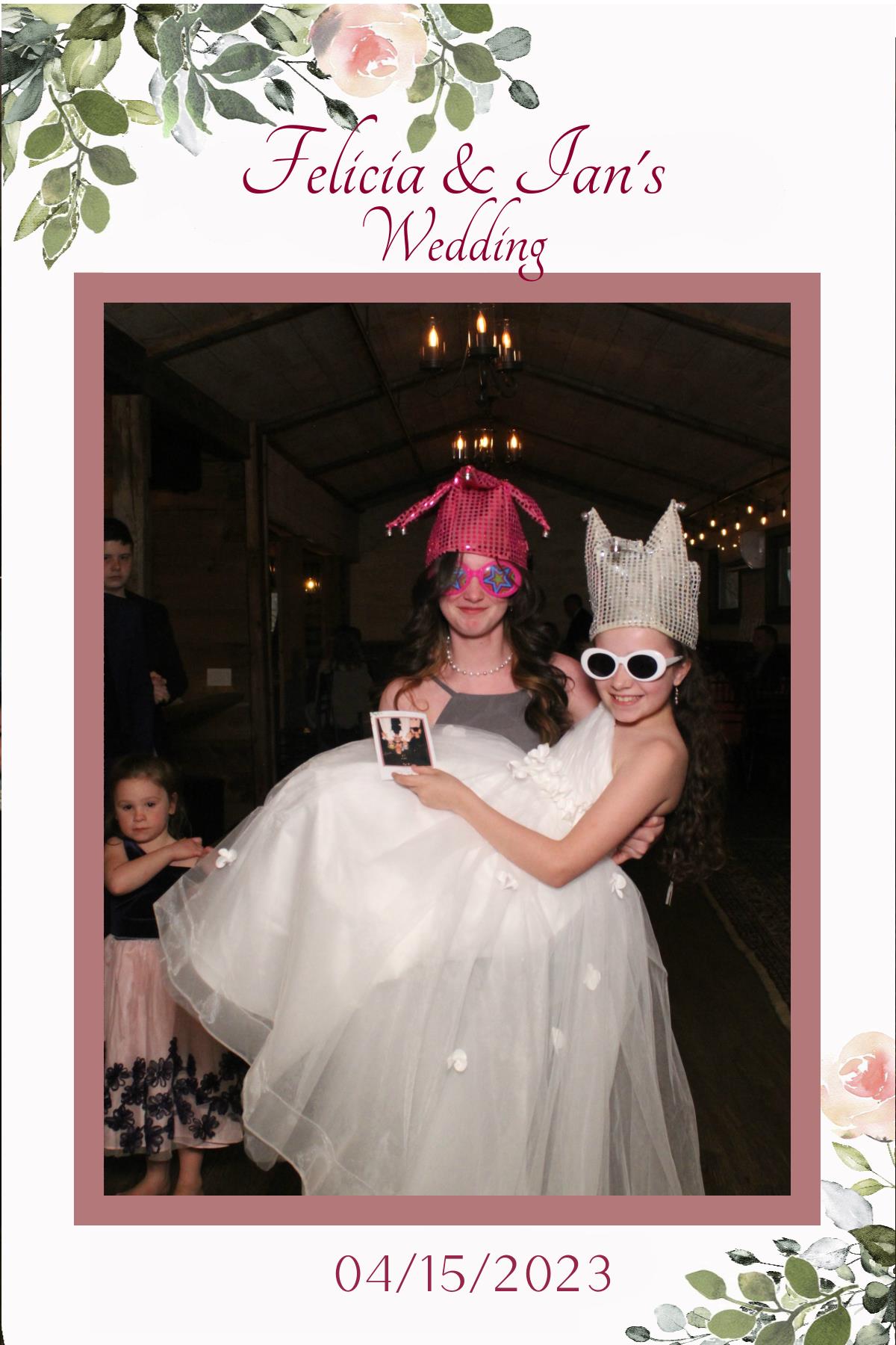 Felicia and Ian's Wedding | View more photos from the event at gallery.mainemagicmirror.com/u/MaineMagicMirror/Felicia-and-Ians-Wedding