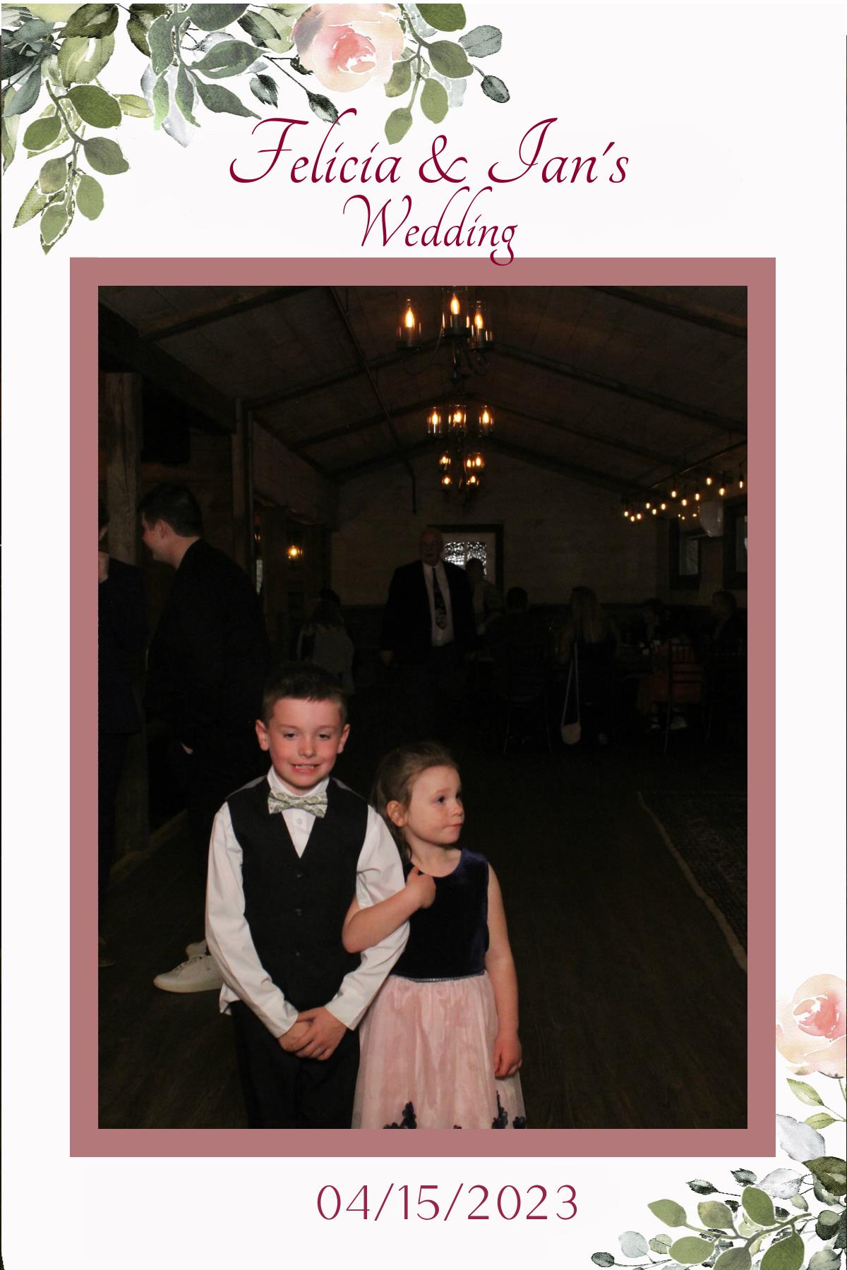 Felicia and Ian's Wedding | View more photos from the event at gallery.mainemagicmirror.com/u/MaineMagicMirror/Felicia-and-Ians-Wedding