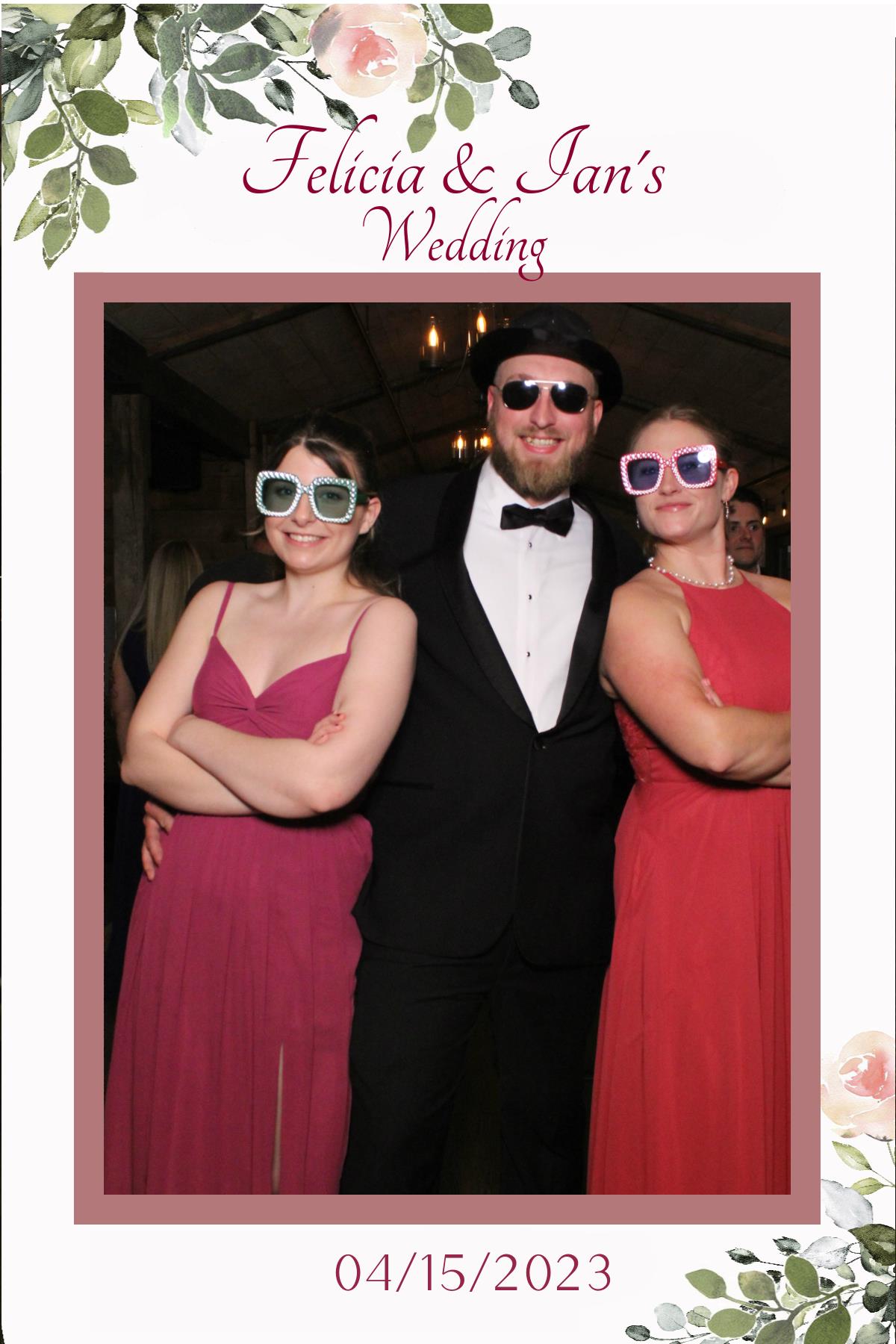 Felicia and Ian's Wedding | View more photos from the event at gallery.mainemagicmirror.com/u/MaineMagicMirror/Felicia-and-Ians-Wedding