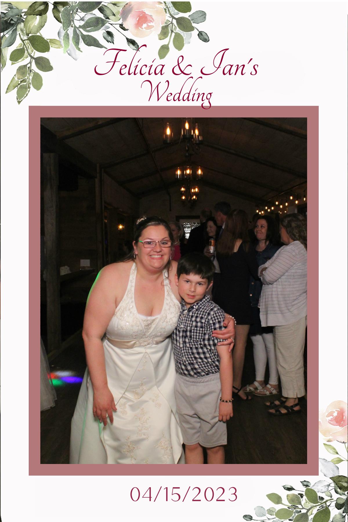 Felicia and Ian's Wedding | View more photos from the event at gallery.mainemagicmirror.com/u/MaineMagicMirror/Felicia-and-Ians-Wedding