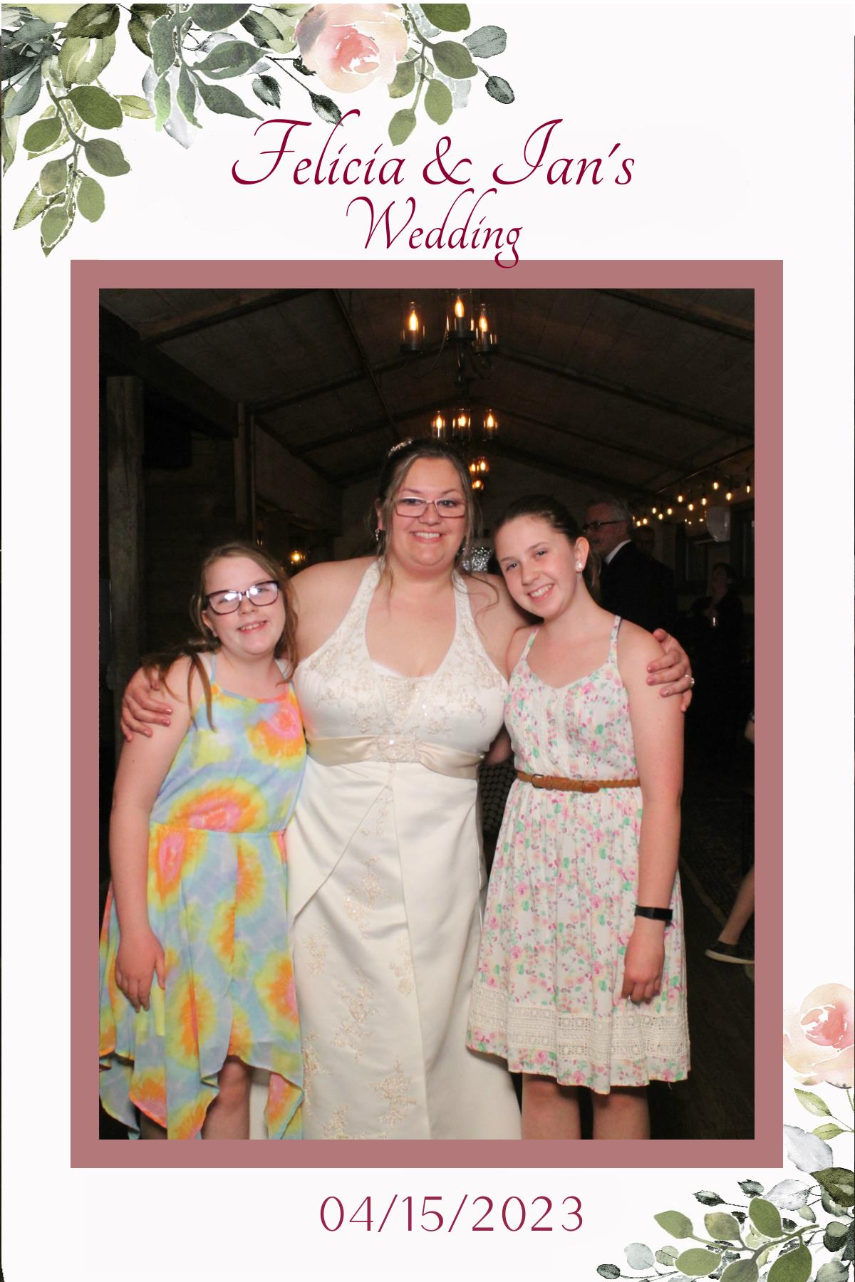 Felicia and Ian's Wedding | View more photos from the event at gallery.mainemagicmirror.com/u/MaineMagicMirror/Felicia-and-Ians-Wedding
