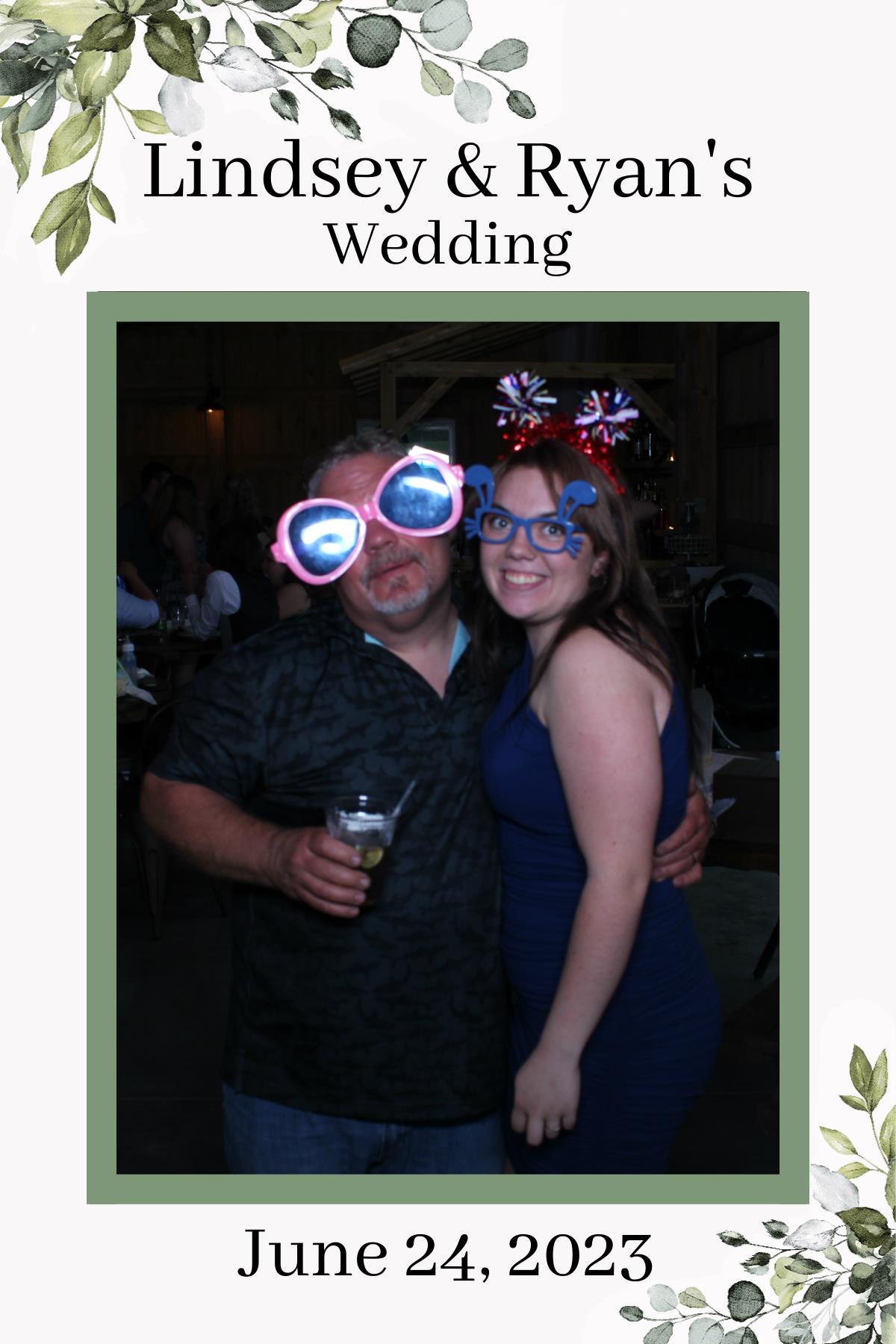 Lindsey & Ryan's Wedding | View more photos from the event at gallery.mainemagicmirror.com/u/MaineMagicMirror/Lindsey-Ryans-Wedding