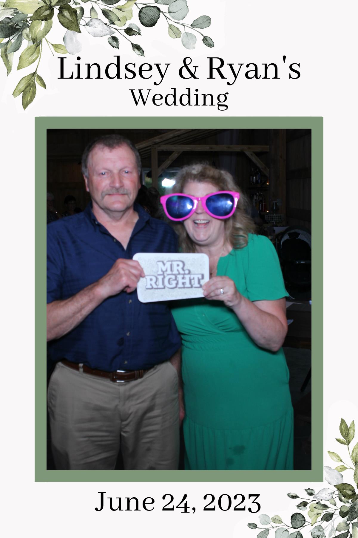 Lindsey & Ryan's Wedding | View more photos from the event at gallery.mainemagicmirror.com/u/MaineMagicMirror/Lindsey-Ryans-Wedding