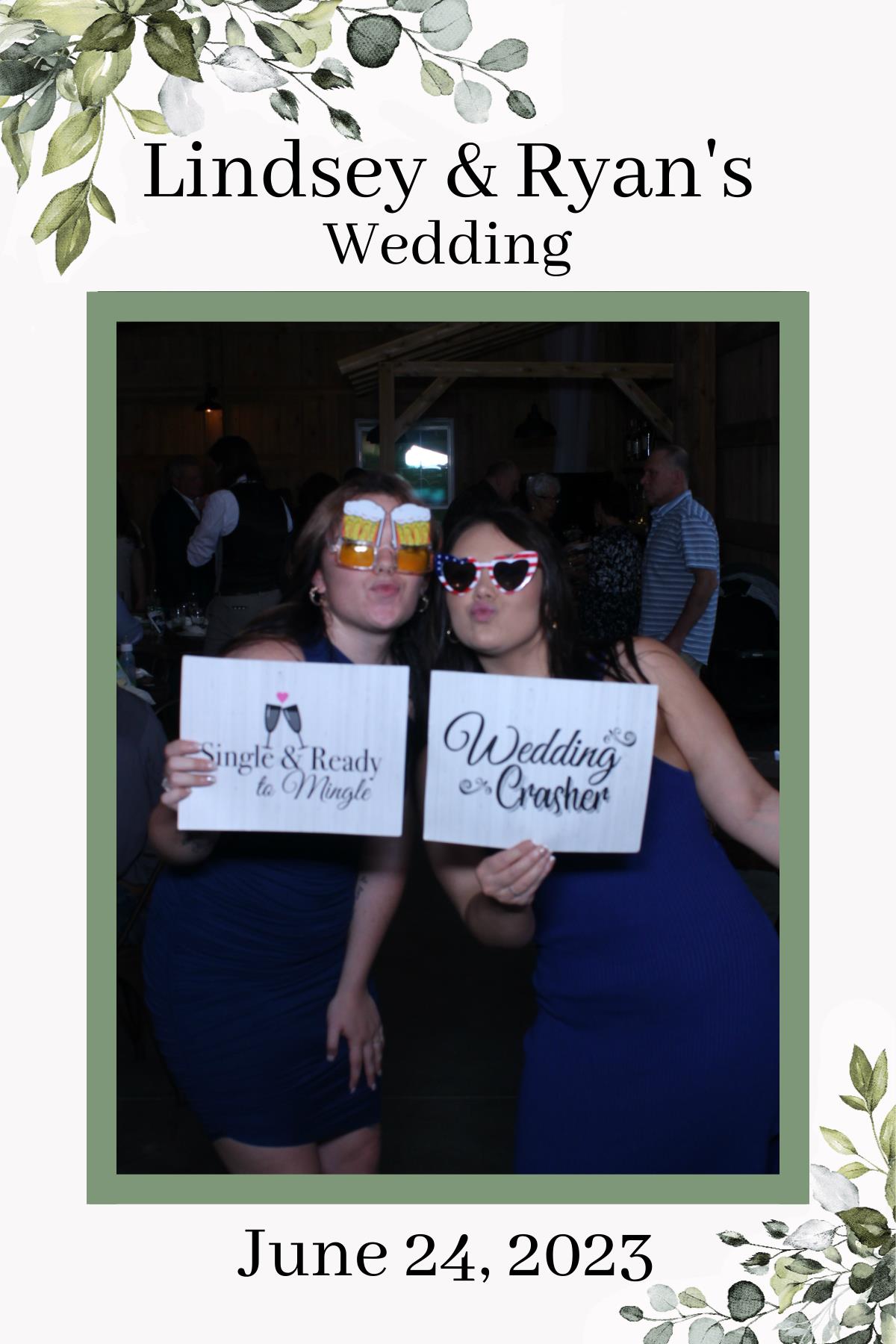 Lindsey & Ryan's Wedding | View more photos from the event at gallery.mainemagicmirror.com/u/MaineMagicMirror/Lindsey-Ryans-Wedding