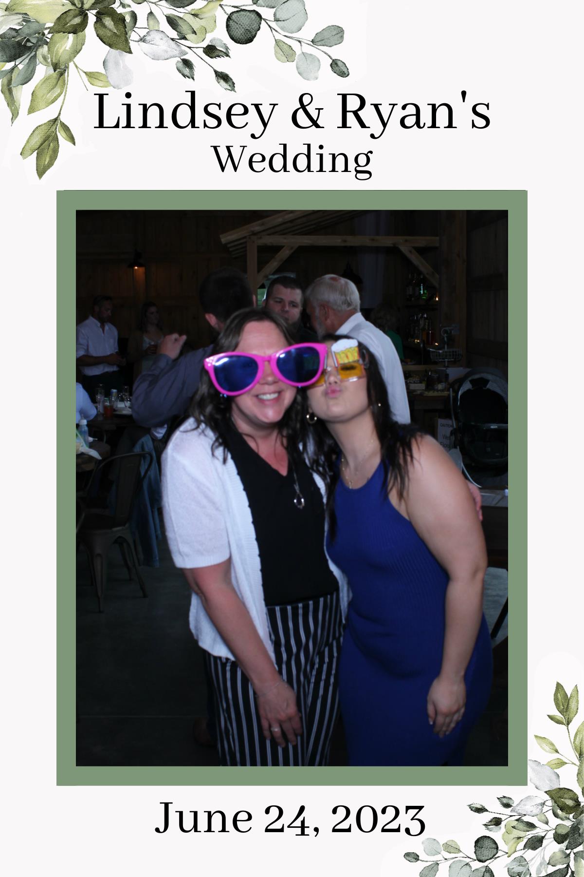 Lindsey & Ryan's Wedding | View more photos from the event at gallery.mainemagicmirror.com/u/MaineMagicMirror/Lindsey-Ryans-Wedding