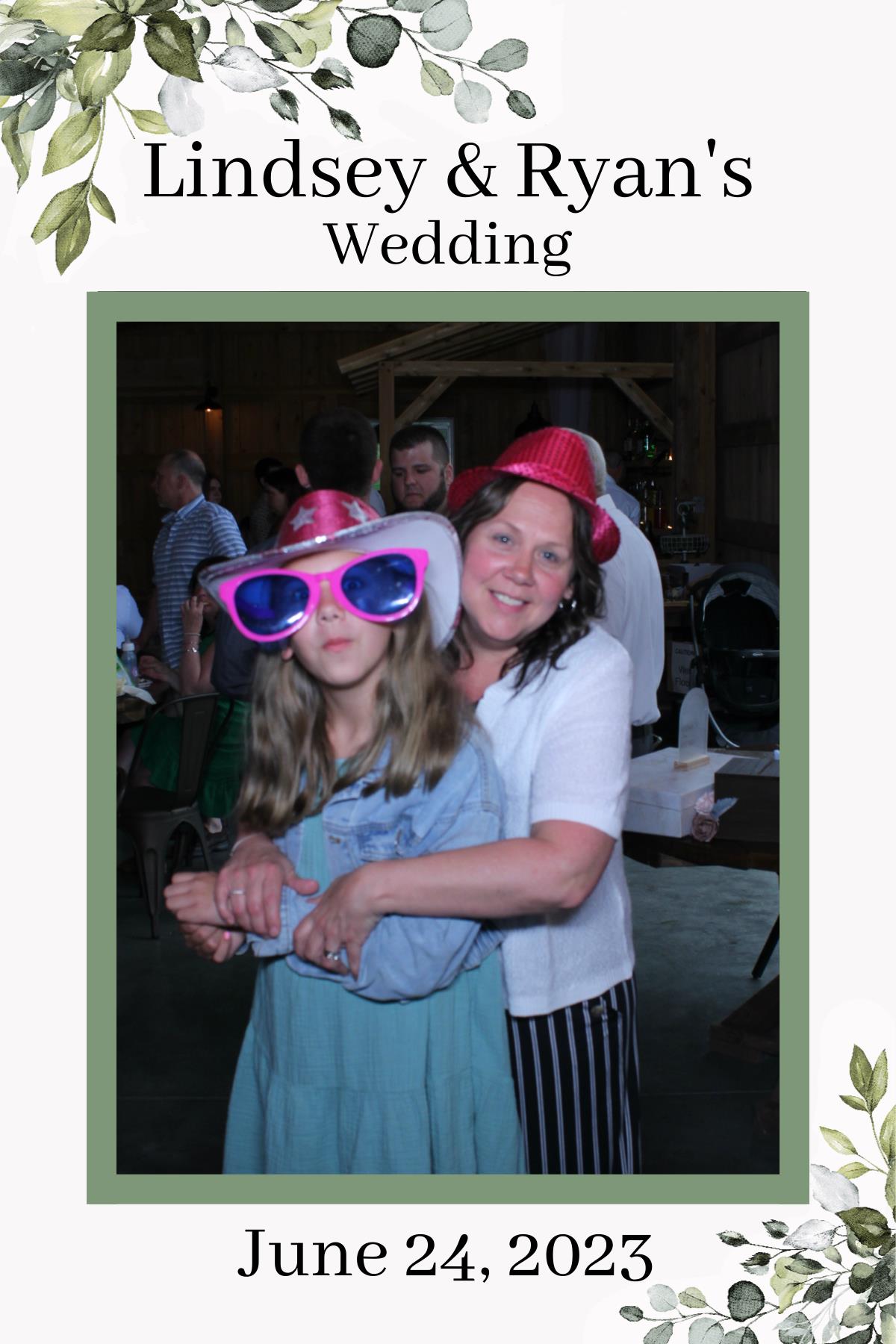 Lindsey & Ryan's Wedding | View more photos from the event at gallery.mainemagicmirror.com/u/MaineMagicMirror/Lindsey-Ryans-Wedding