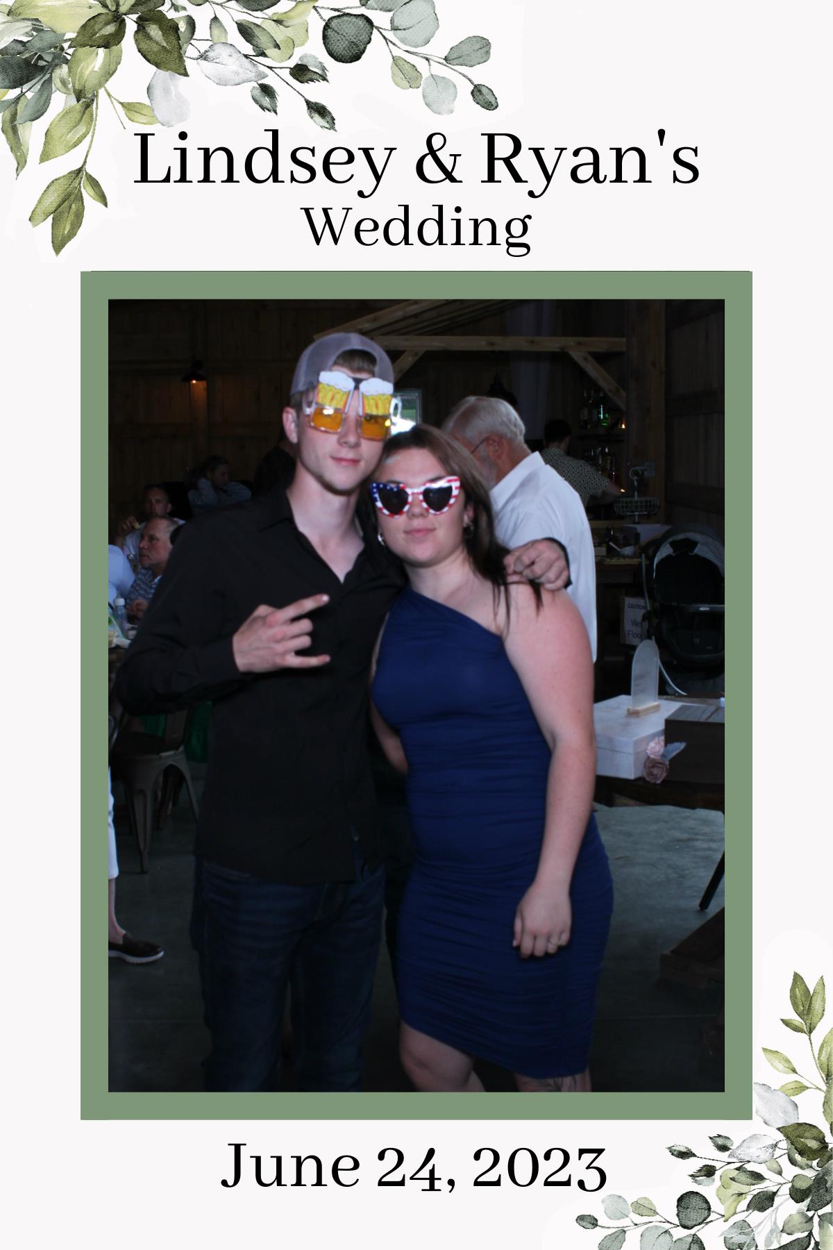 Lindsey & Ryan's Wedding | View more photos from the event at gallery.mainemagicmirror.com/u/MaineMagicMirror/Lindsey-Ryans-Wedding