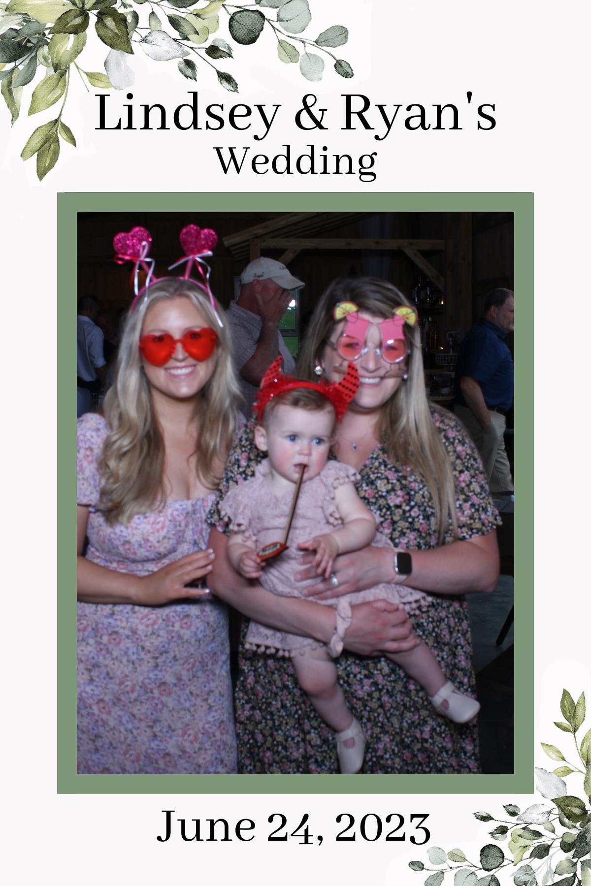 Lindsey & Ryan's Wedding | View more photos from the event at gallery.mainemagicmirror.com/u/MaineMagicMirror/Lindsey-Ryans-Wedding