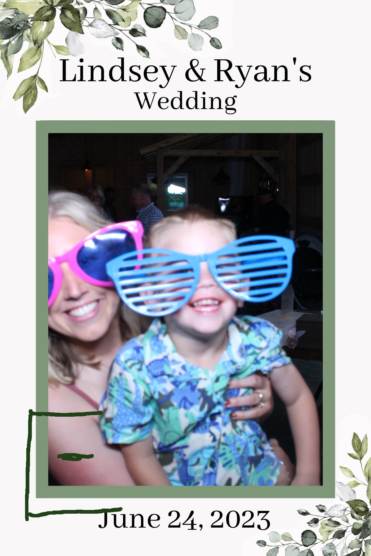 Lindsey & Ryan's Wedding | View more photos from the event at gallery.mainemagicmirror.com/u/MaineMagicMirror/Lindsey-Ryans-Wedding