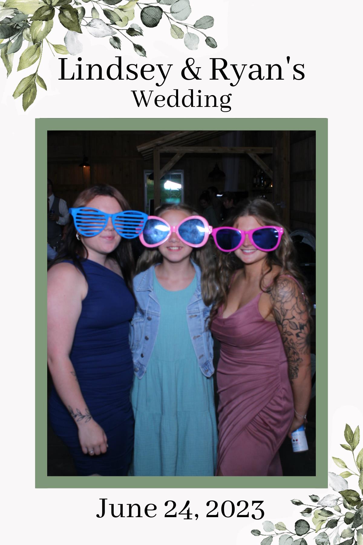 Lindsey & Ryan's Wedding | View more photos from the event at gallery.mainemagicmirror.com/u/MaineMagicMirror/Lindsey-Ryans-Wedding
