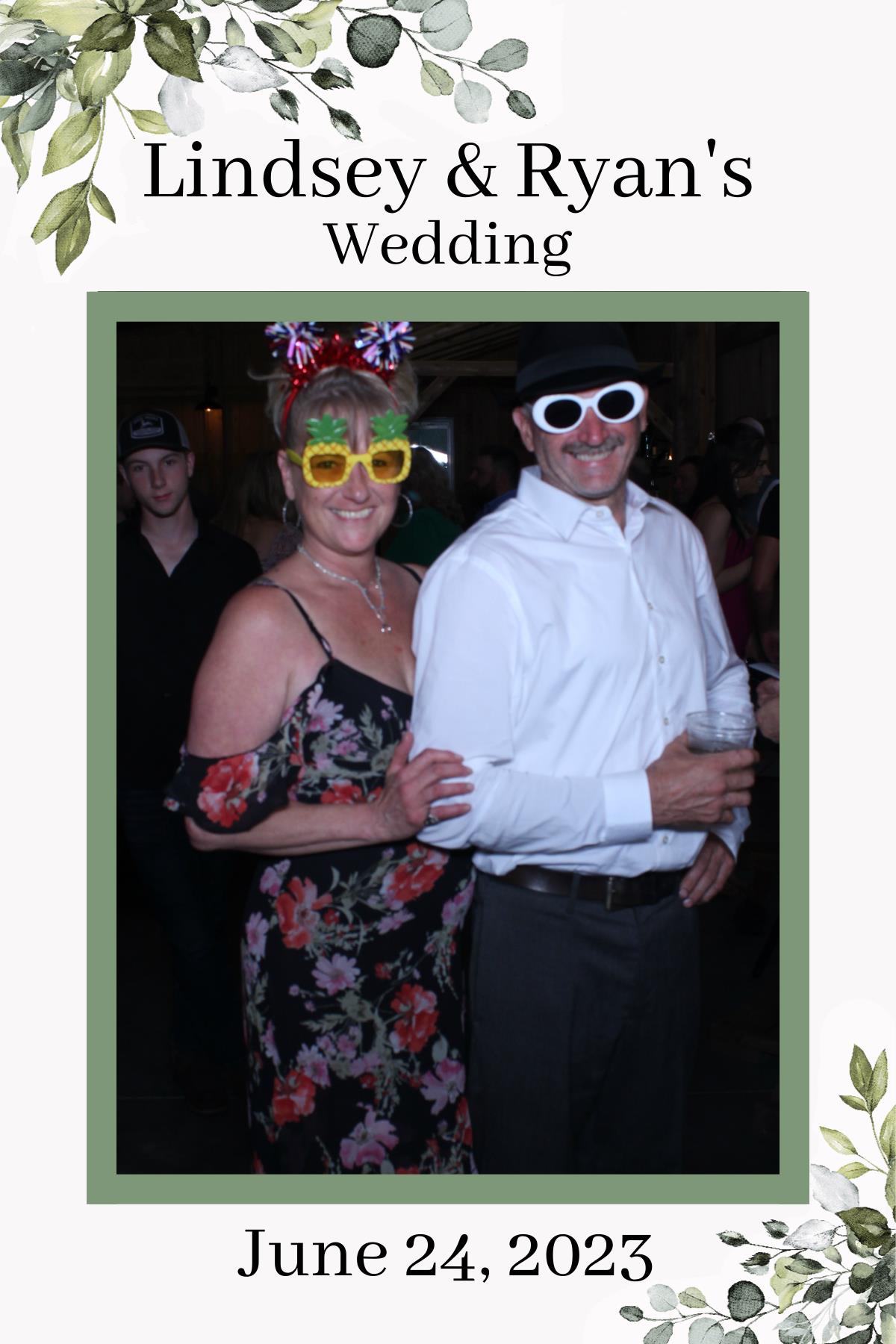 Lindsey & Ryan's Wedding | View more photos from the event at gallery.mainemagicmirror.com/u/MaineMagicMirror/Lindsey-Ryans-Wedding