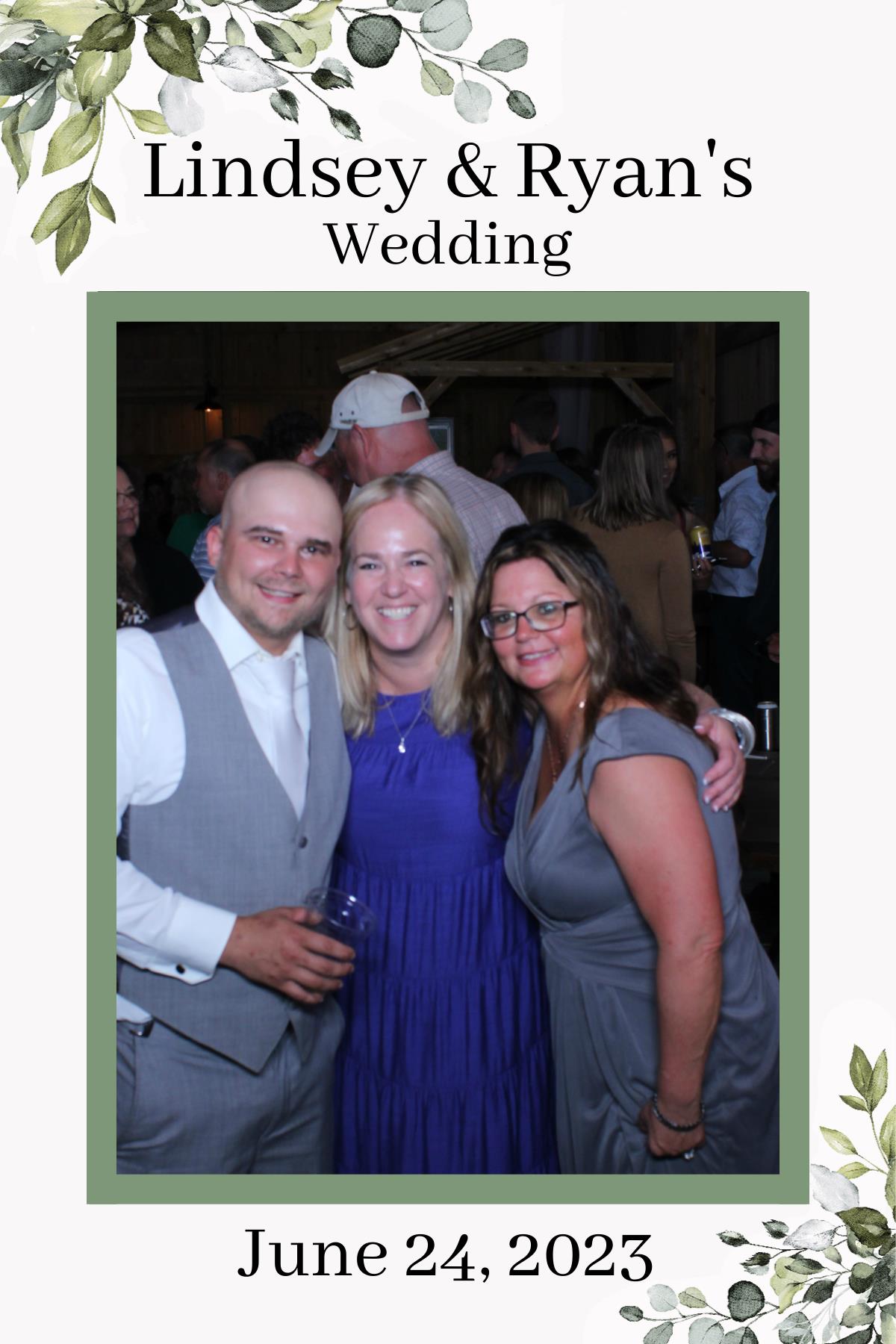 Lindsey & Ryan's Wedding | View more photos from the event at gallery.mainemagicmirror.com/u/MaineMagicMirror/Lindsey-Ryans-Wedding