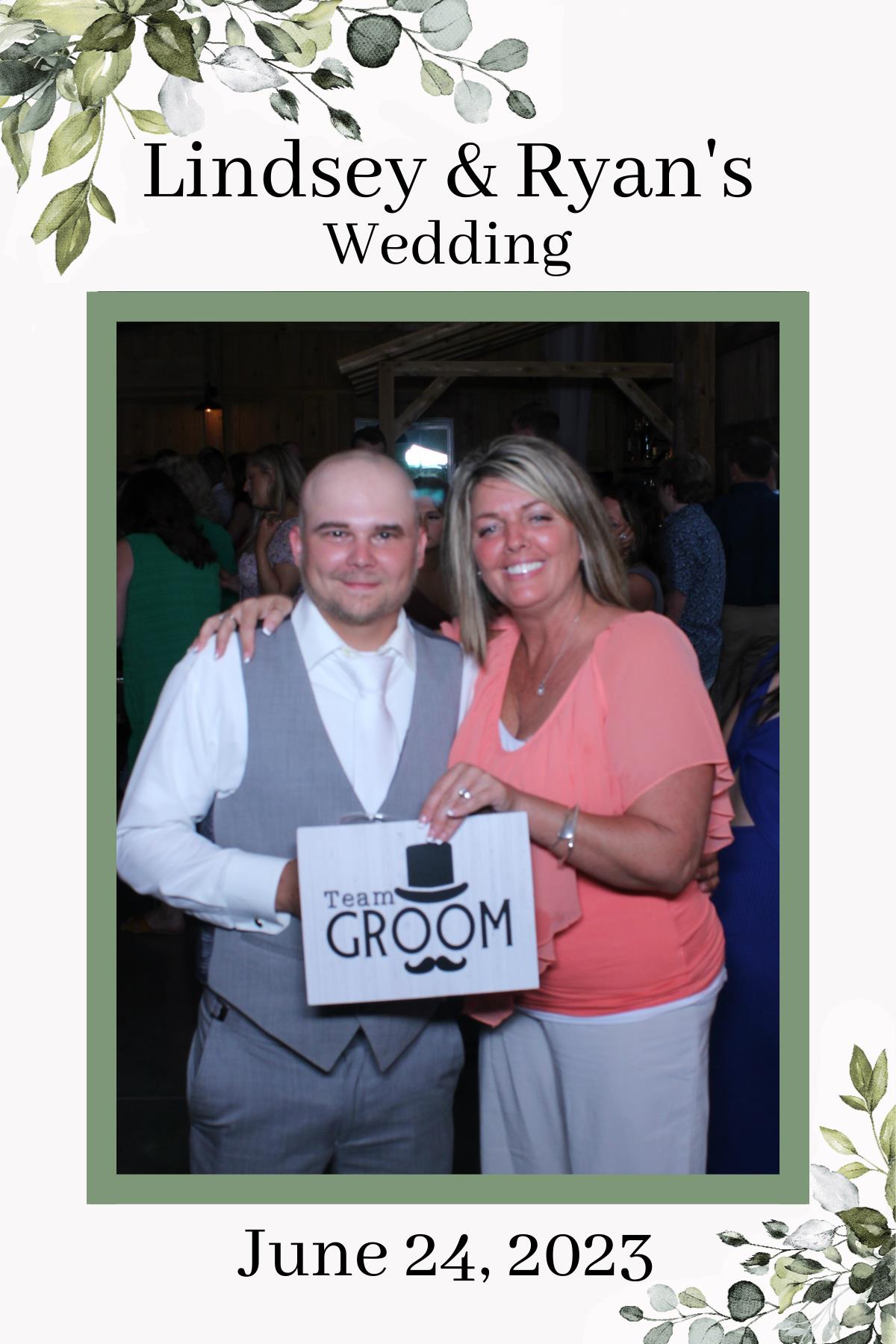 Lindsey & Ryan's Wedding | View more photos from the event at gallery.mainemagicmirror.com/u/MaineMagicMirror/Lindsey-Ryans-Wedding