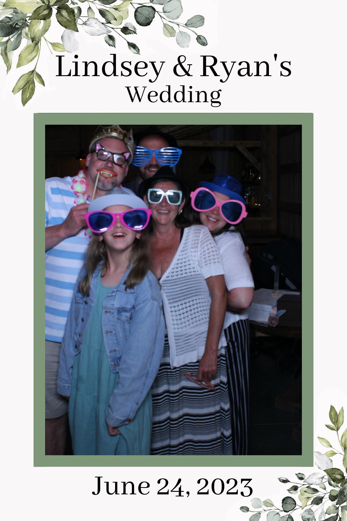 Lindsey & Ryan's Wedding | View more photos from the event at gallery.mainemagicmirror.com/u/MaineMagicMirror/Lindsey-Ryans-Wedding