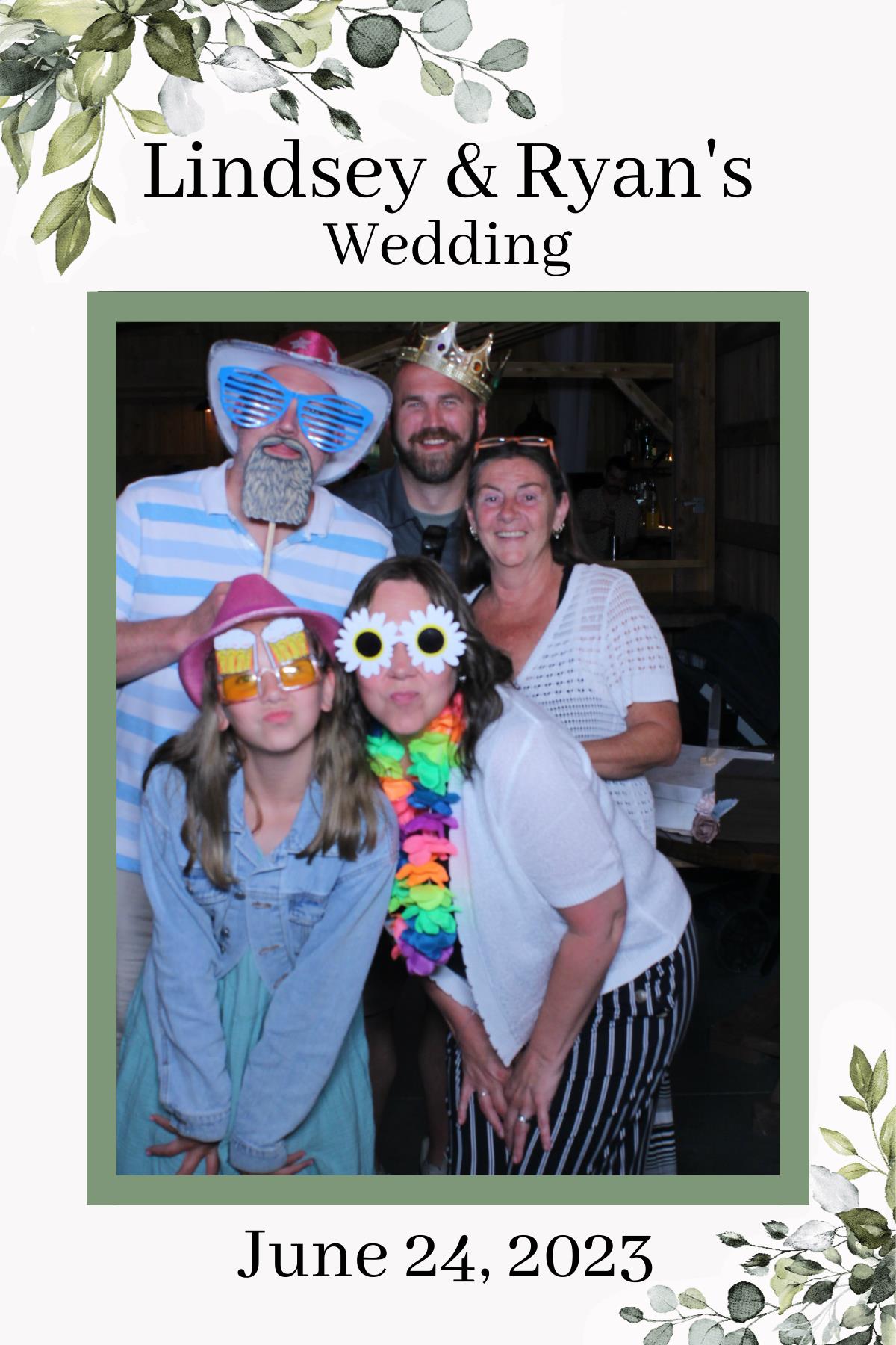 Lindsey & Ryan's Wedding | View more photos from the event at gallery.mainemagicmirror.com/u/MaineMagicMirror/Lindsey-Ryans-Wedding