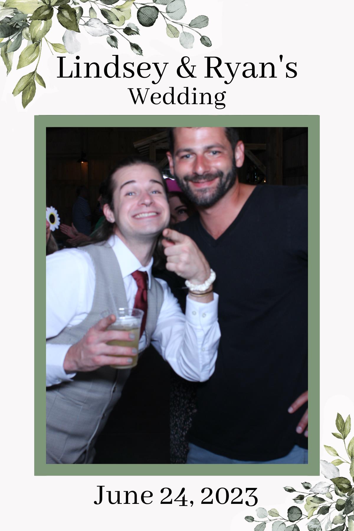 Lindsey & Ryan's Wedding | View more photos from the event at gallery.mainemagicmirror.com/u/MaineMagicMirror/Lindsey-Ryans-Wedding