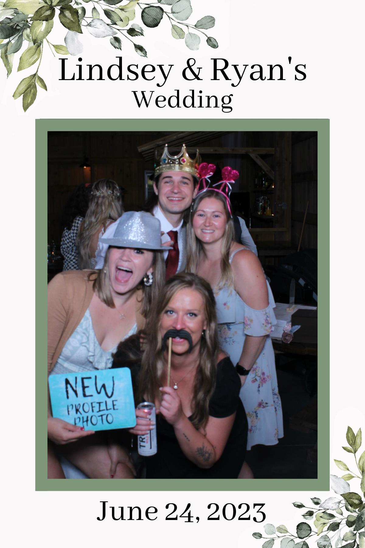 Lindsey & Ryan's Wedding | View more photos from the event at gallery.mainemagicmirror.com/u/MaineMagicMirror/Lindsey-Ryans-Wedding