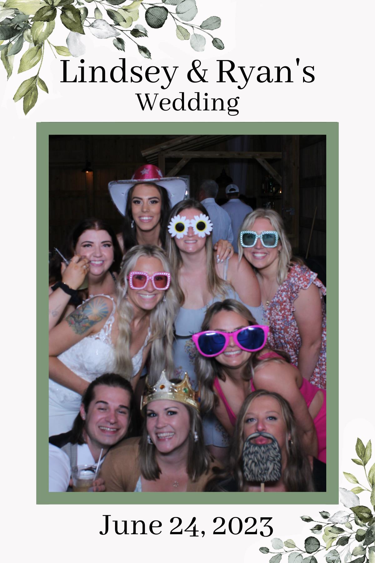 Lindsey & Ryan's Wedding | View more photos from the event at gallery.mainemagicmirror.com/u/MaineMagicMirror/Lindsey-Ryans-Wedding