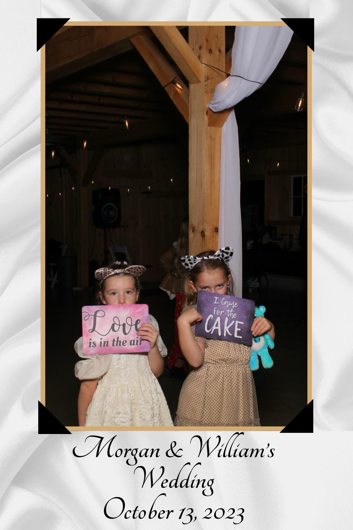 Morgan & William's Wedding | View more photos from the event at gallery.mainemagicmirror.com/u/MaineMagicMirror/Morgan-Williams-Wedding