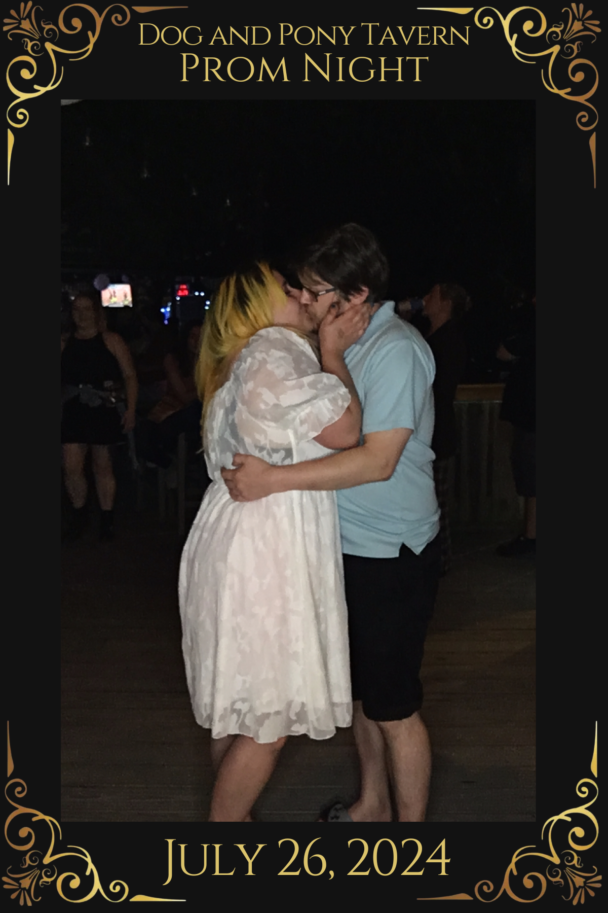 Dog & Pony Tavern Prom Night | View more photos from the event at gallery.mainemagicmirror.com/u/MaineMagicMirror/Dog-Pony-Tavern-Prom-Night