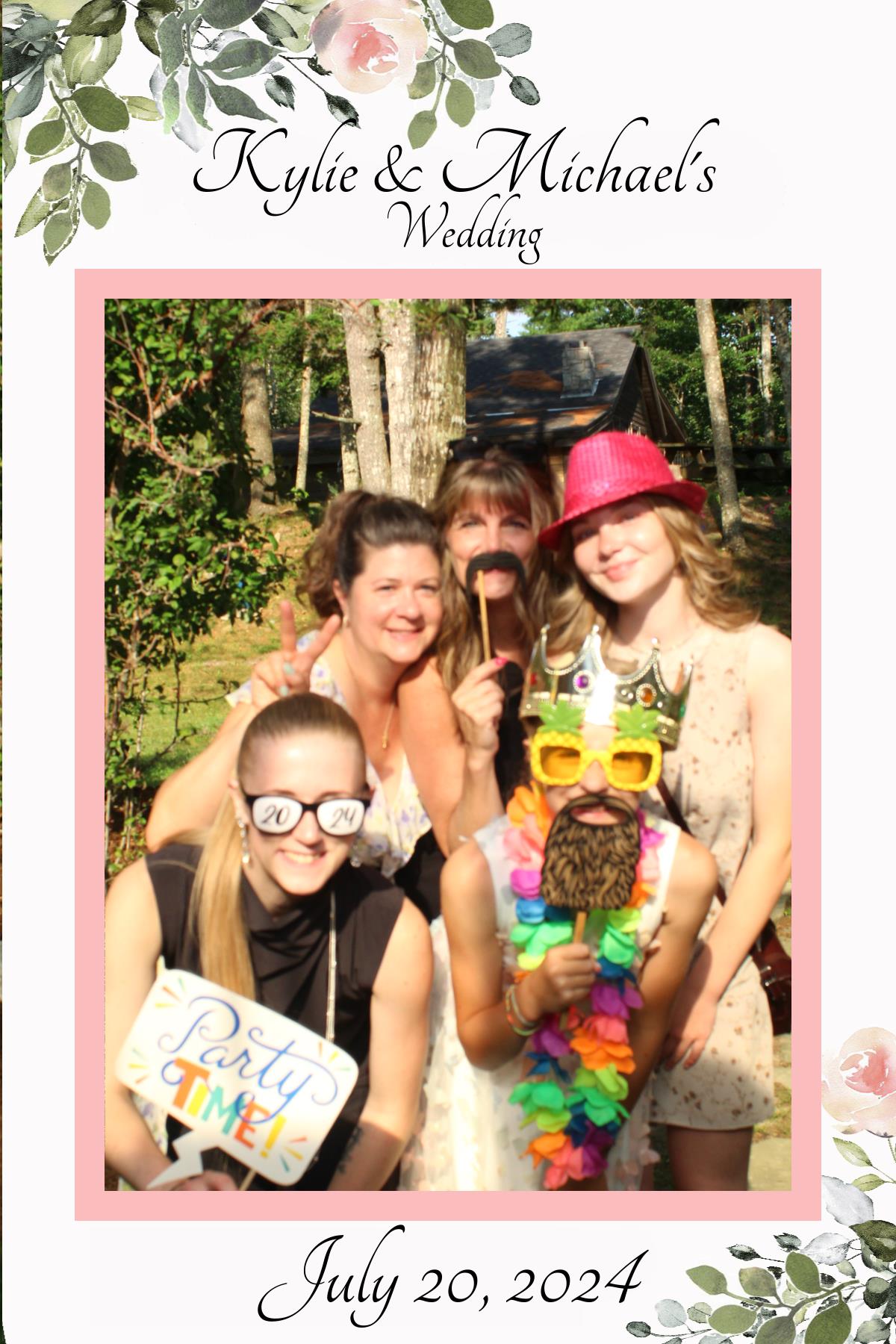 Kylie & Michael's Wedding | View more photos from the event at gallery.mainemagicmirror.com/u/MaineMagicMirror/Kylie-Michaels-Wedding