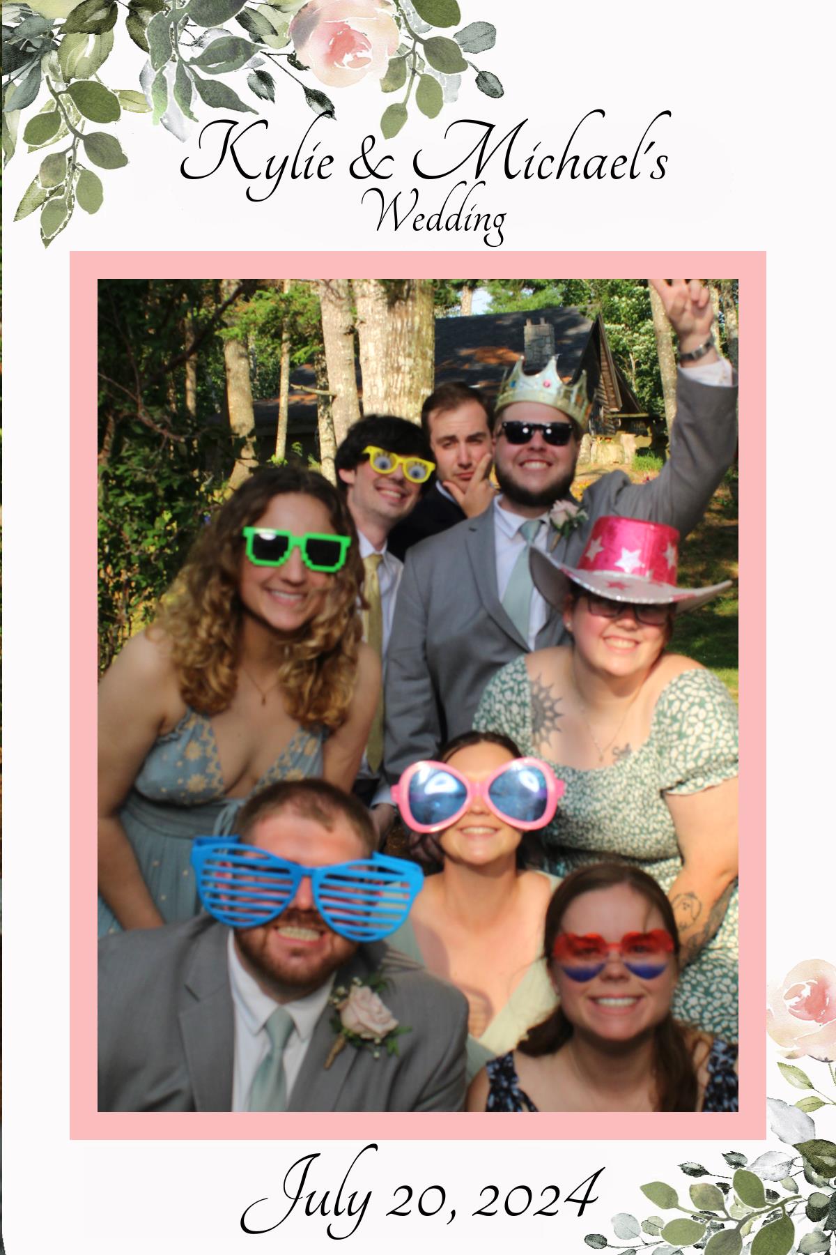 Kylie & Michael's Wedding | View more photos from the event at gallery.mainemagicmirror.com/u/MaineMagicMirror/Kylie-Michaels-Wedding