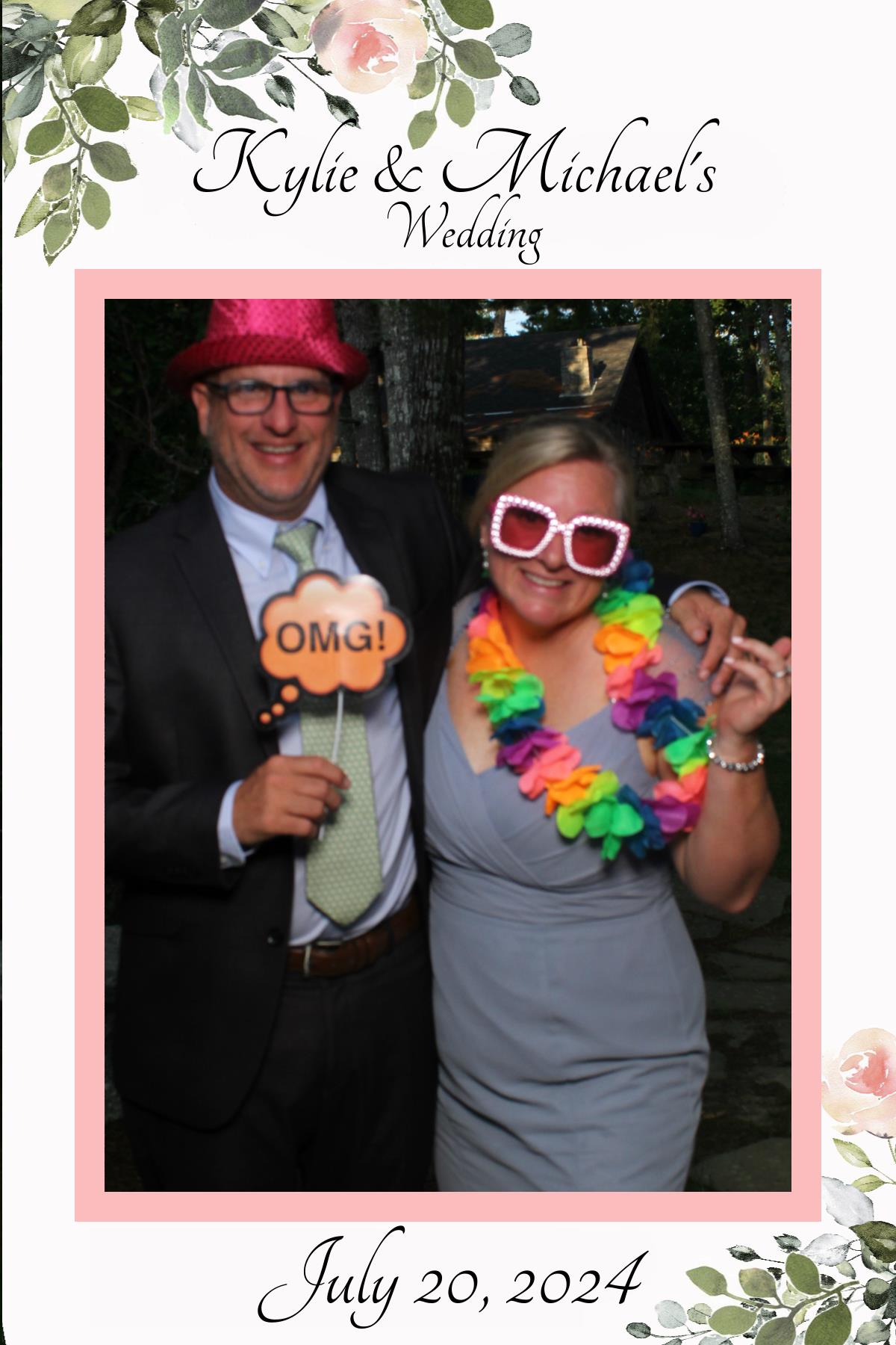 Kylie & Michael's Wedding | View more photos from the event at gallery.mainemagicmirror.com/u/MaineMagicMirror/Kylie-Michaels-Wedding