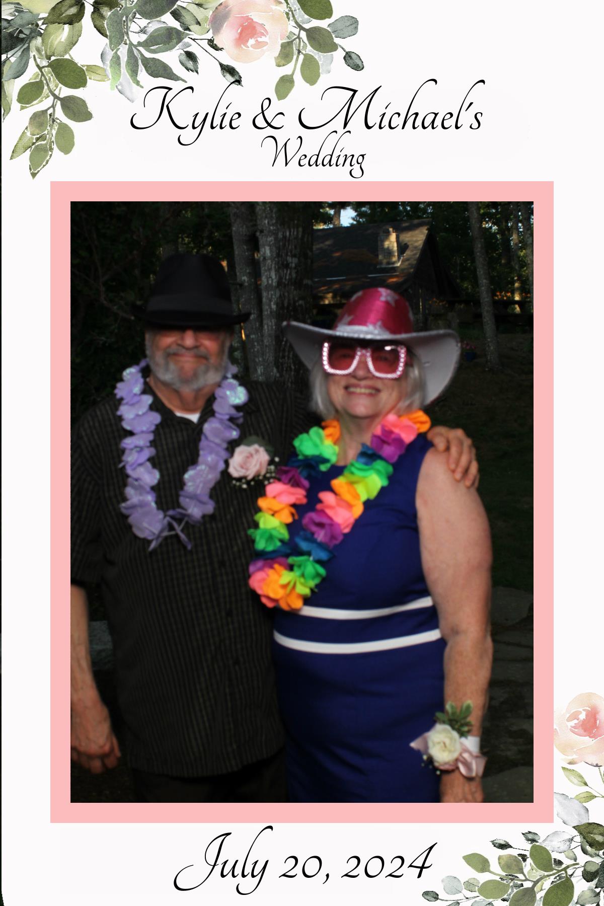 Kylie & Michael's Wedding | View more photos from the event at gallery.mainemagicmirror.com/u/MaineMagicMirror/Kylie-Michaels-Wedding