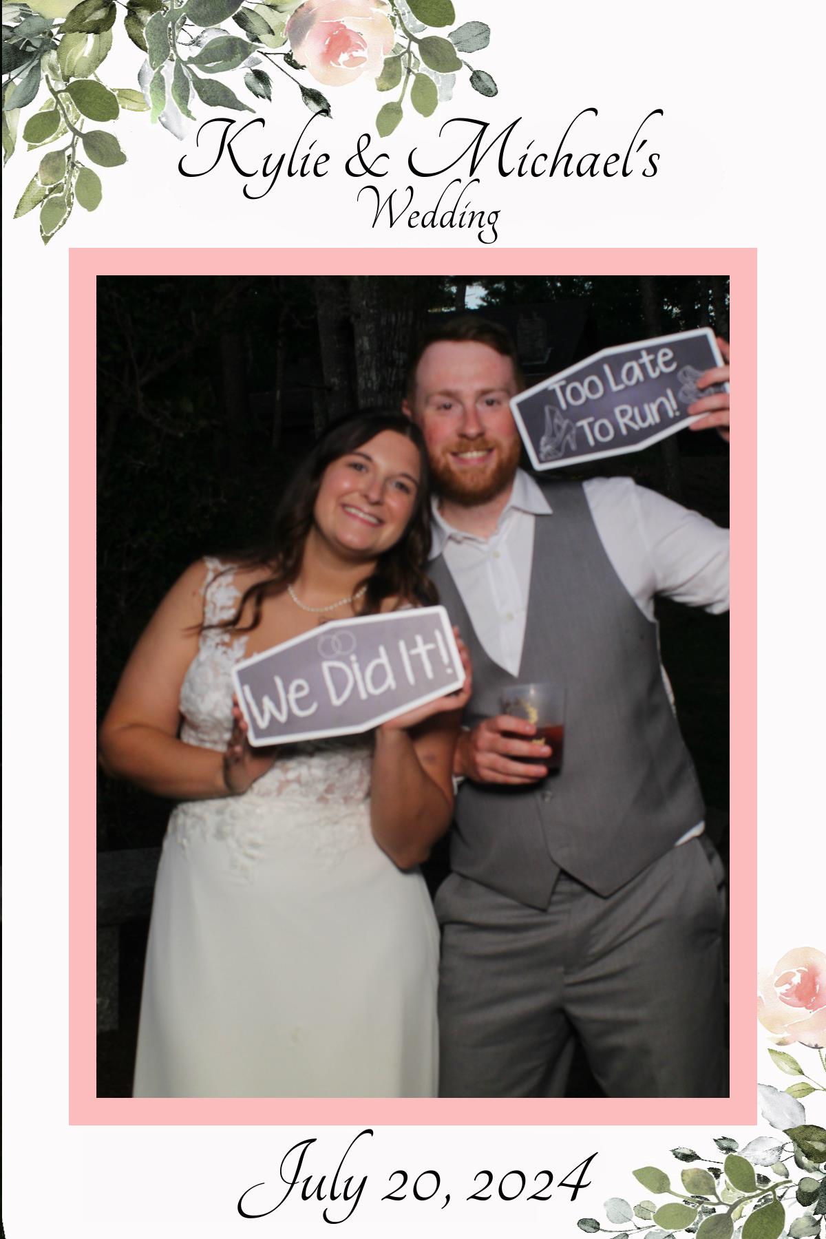 Kylie & Michael's Wedding | View more photos from the event at gallery.mainemagicmirror.com/u/MaineMagicMirror/Kylie-Michaels-Wedding