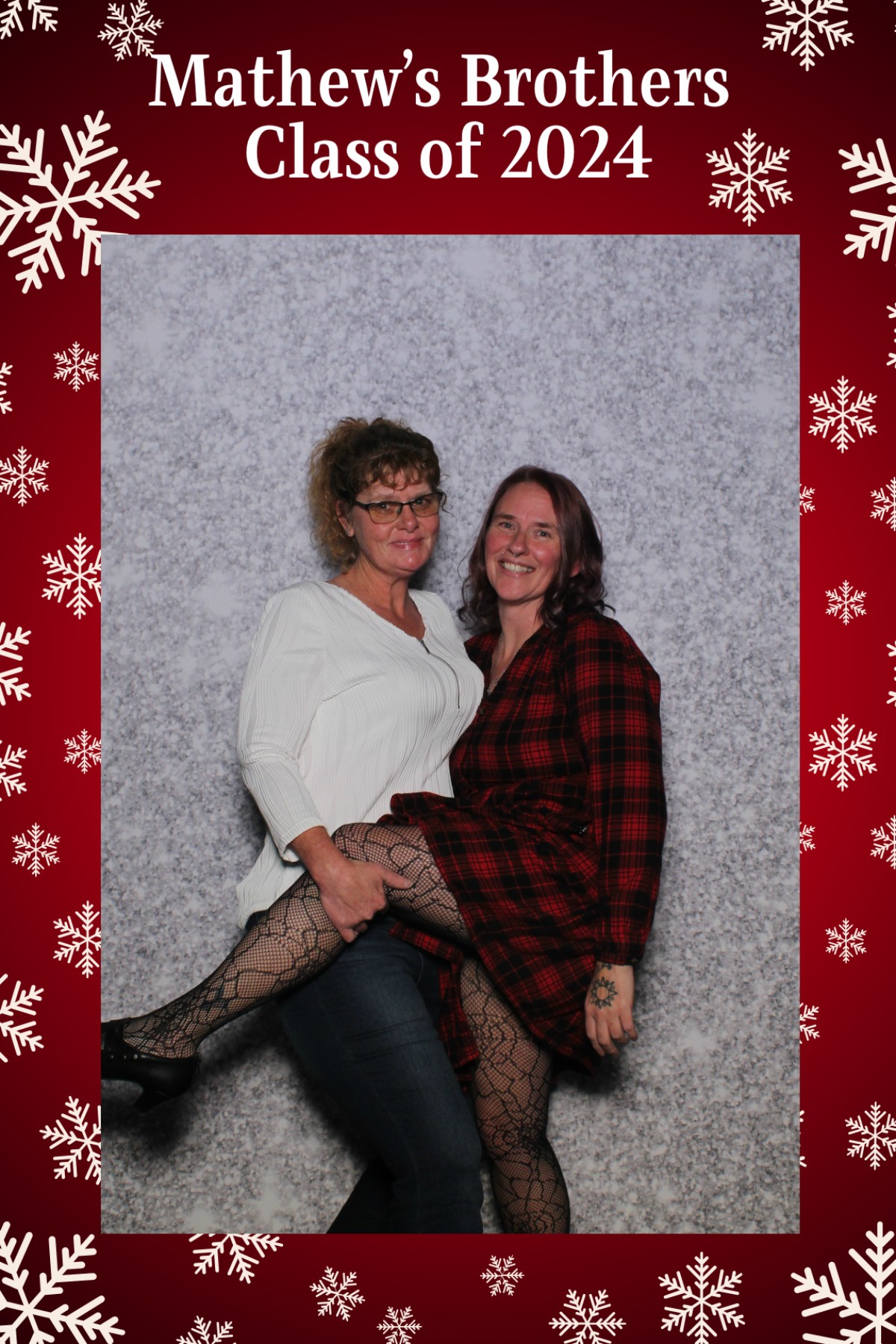 Mathew's Brothers Holiday Party | View more photos from the event at gallery.mainemagicmirror.com/u/MaineMagicMirror/Mathews-Brothers-Holiday-Party