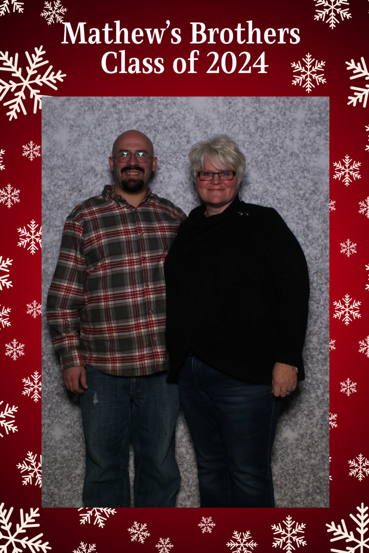 Mathew's Brothers Holiday Party | View more photos from the event at gallery.mainemagicmirror.com/u/MaineMagicMirror/Mathews-Brothers-Holiday-Party
