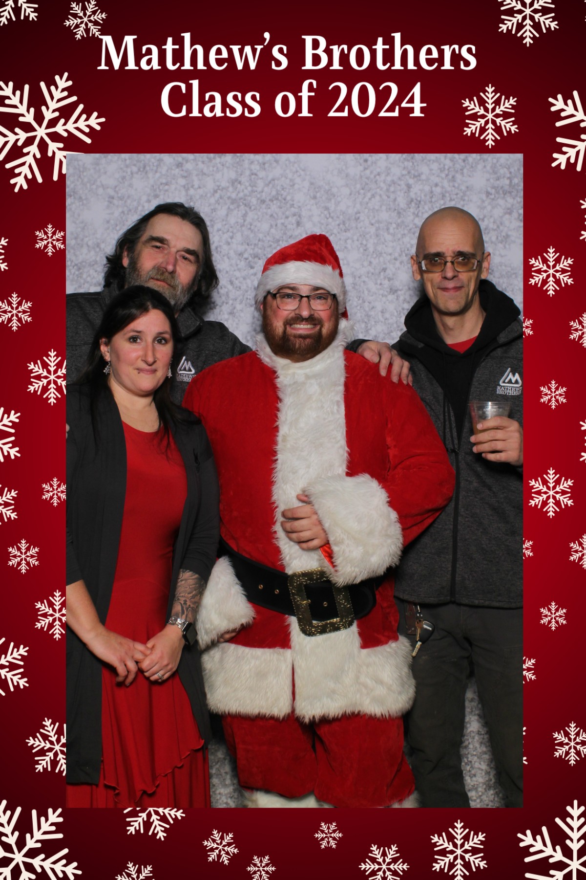 Mathew's Brothers Holiday Party | View more photos from the event at gallery.mainemagicmirror.com/u/MaineMagicMirror/Mathews-Brothers-Holiday-Party