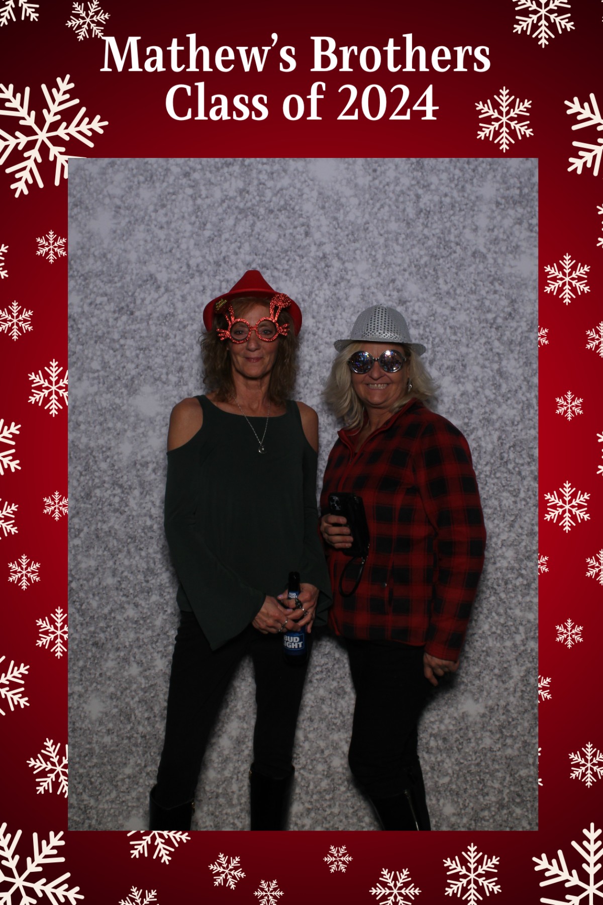 Mathew's Brothers Holiday Party | View more photos from the event at gallery.mainemagicmirror.com/u/MaineMagicMirror/Mathews-Brothers-Holiday-Party