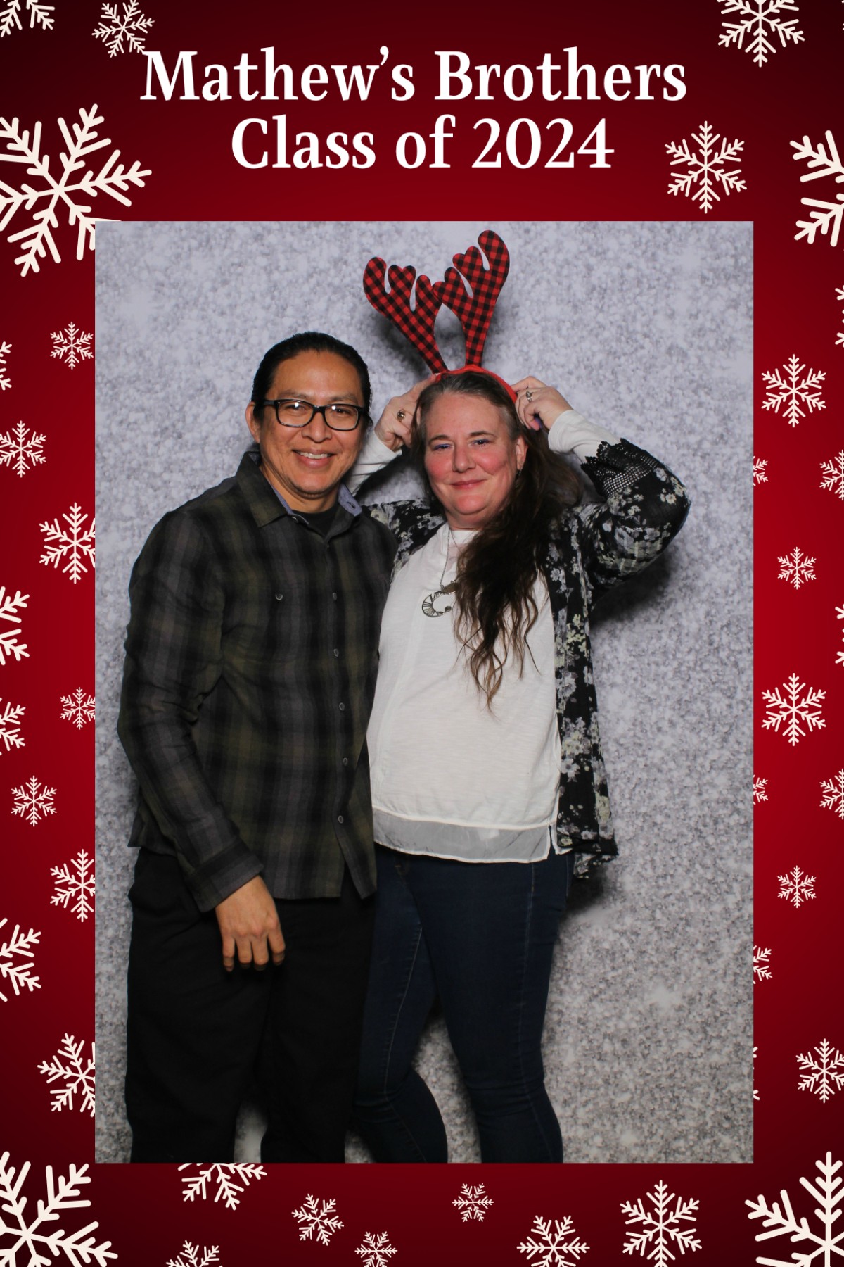 Mathew's Brothers Holiday Party | View more photos from the event at gallery.mainemagicmirror.com/u/MaineMagicMirror/Mathews-Brothers-Holiday-Party