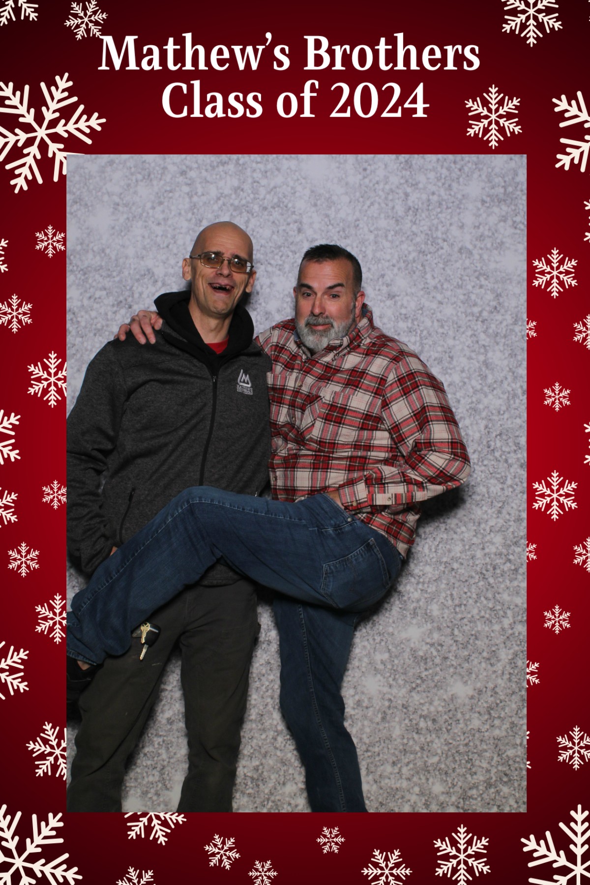 Mathew's Brothers Holiday Party | View more photos from the event at gallery.mainemagicmirror.com/u/MaineMagicMirror/Mathews-Brothers-Holiday-Party