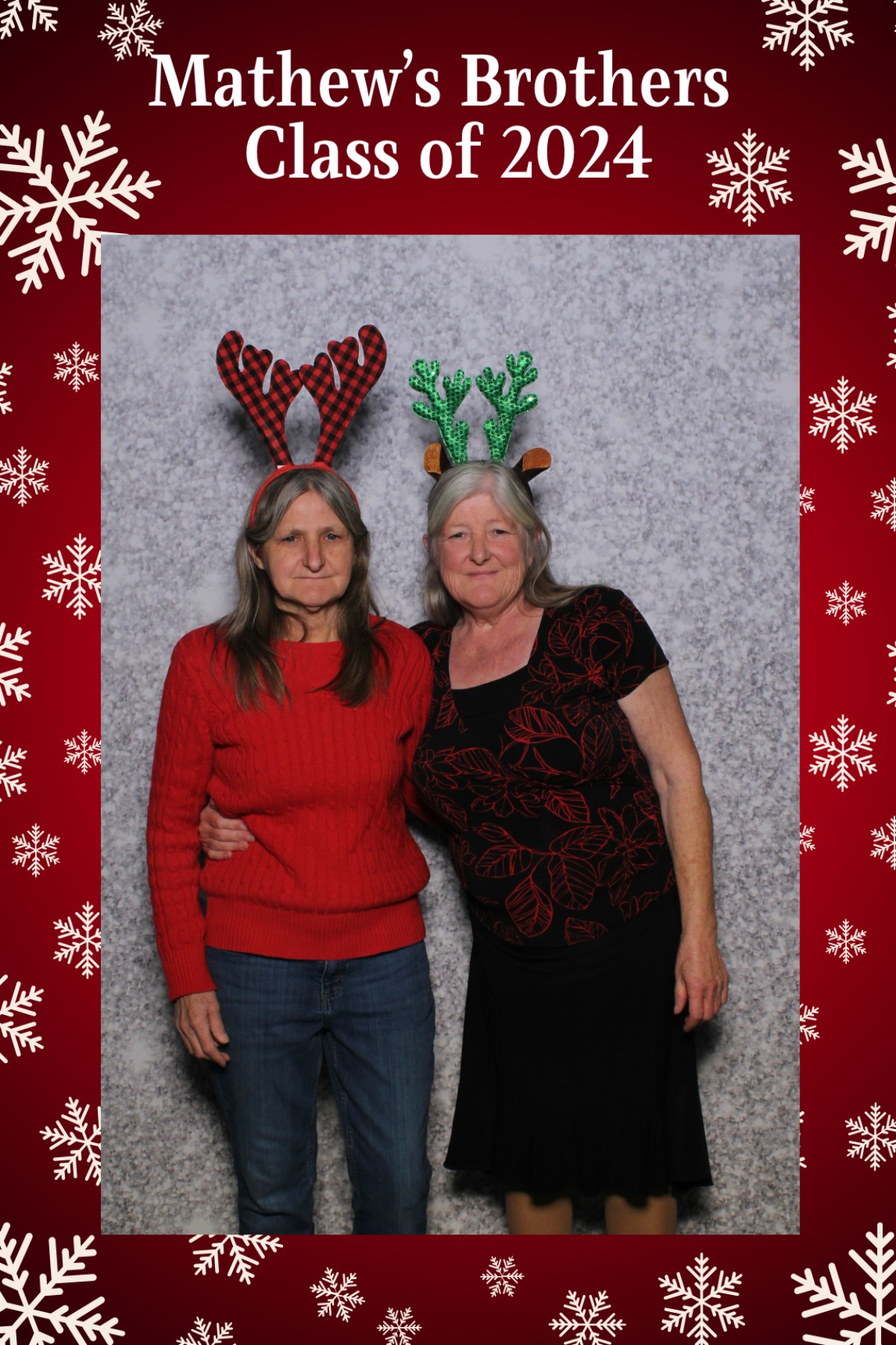 Mathew's Brothers Holiday Party | View more photos from the event at gallery.mainemagicmirror.com/u/MaineMagicMirror/Mathews-Brothers-Holiday-Party