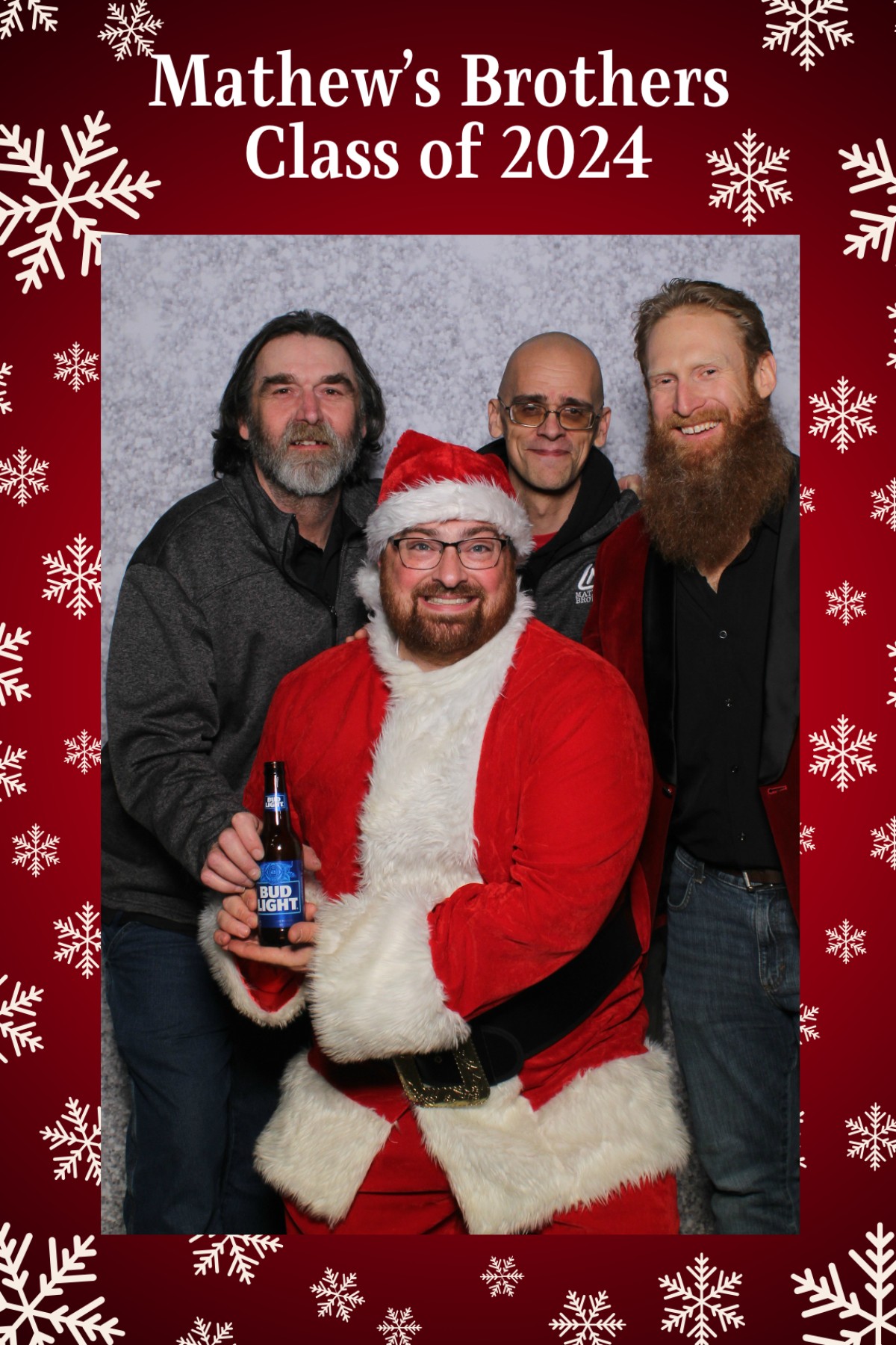 Mathew's Brothers Holiday Party | View more photos from the event at gallery.mainemagicmirror.com/u/MaineMagicMirror/Mathews-Brothers-Holiday-Party
