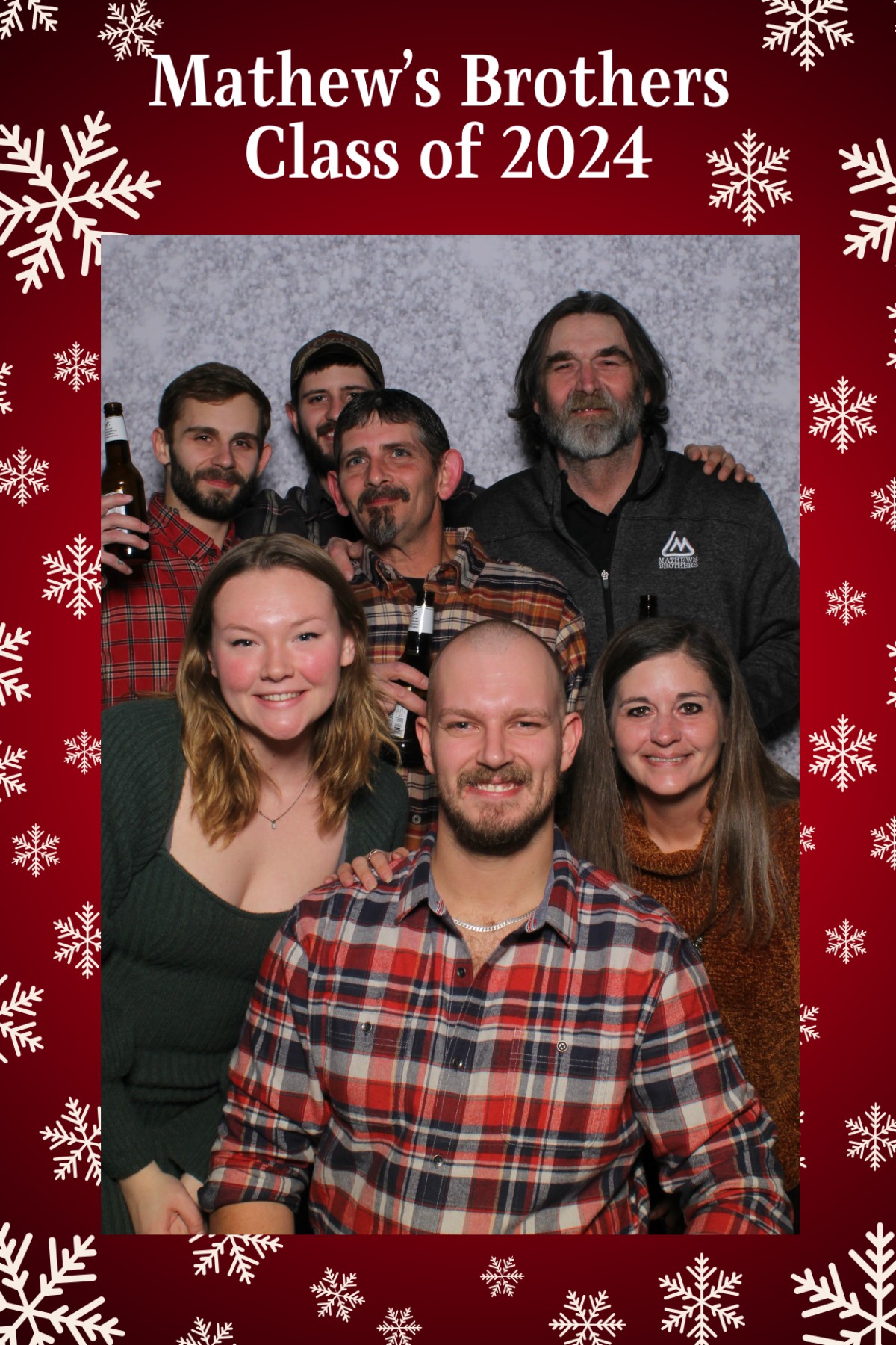 Mathew's Brothers Holiday Party | View more photos from the event at gallery.mainemagicmirror.com/u/MaineMagicMirror/Mathews-Brothers-Holiday-Party