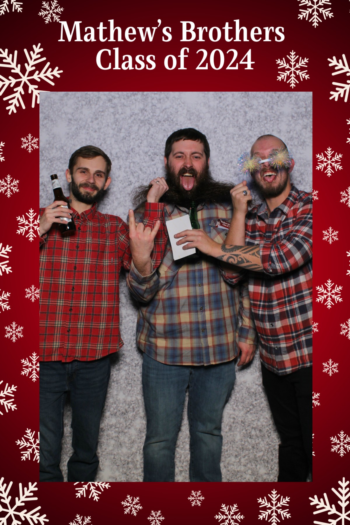 Mathew's Brothers Holiday Party | View more photos from the event at gallery.mainemagicmirror.com/u/MaineMagicMirror/Mathews-Brothers-Holiday-Party