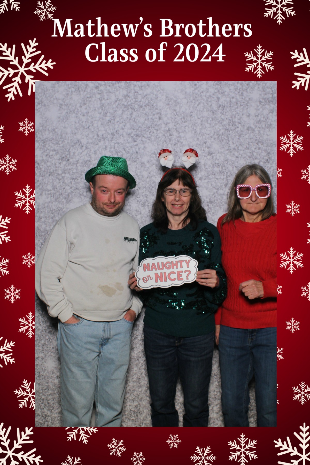 Mathew's Brothers Holiday Party | View more photos from the event at gallery.mainemagicmirror.com/u/MaineMagicMirror/Mathews-Brothers-Holiday-Party