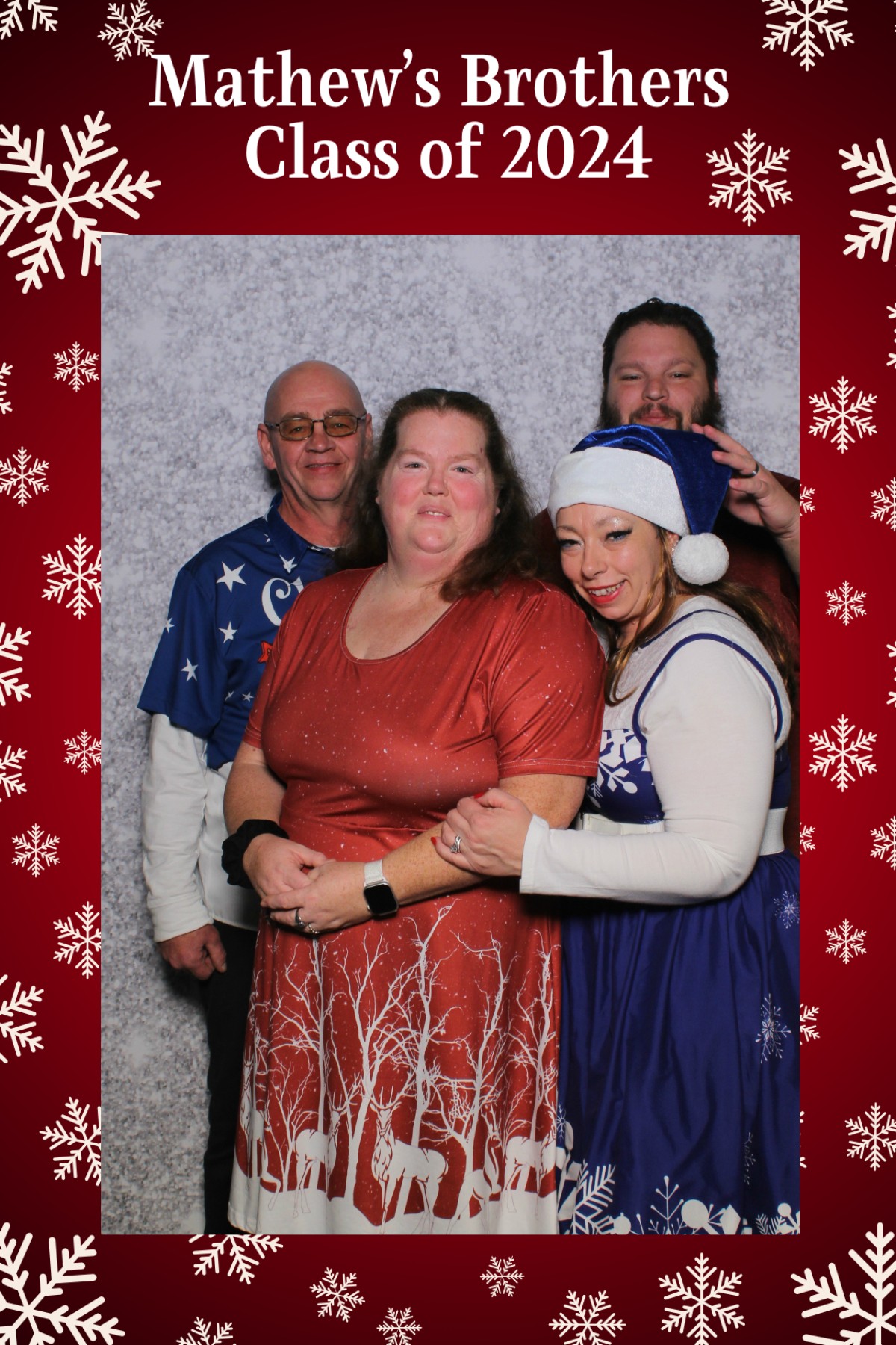 Mathew's Brothers Holiday Party | View more photos from the event at gallery.mainemagicmirror.com/u/MaineMagicMirror/Mathews-Brothers-Holiday-Party