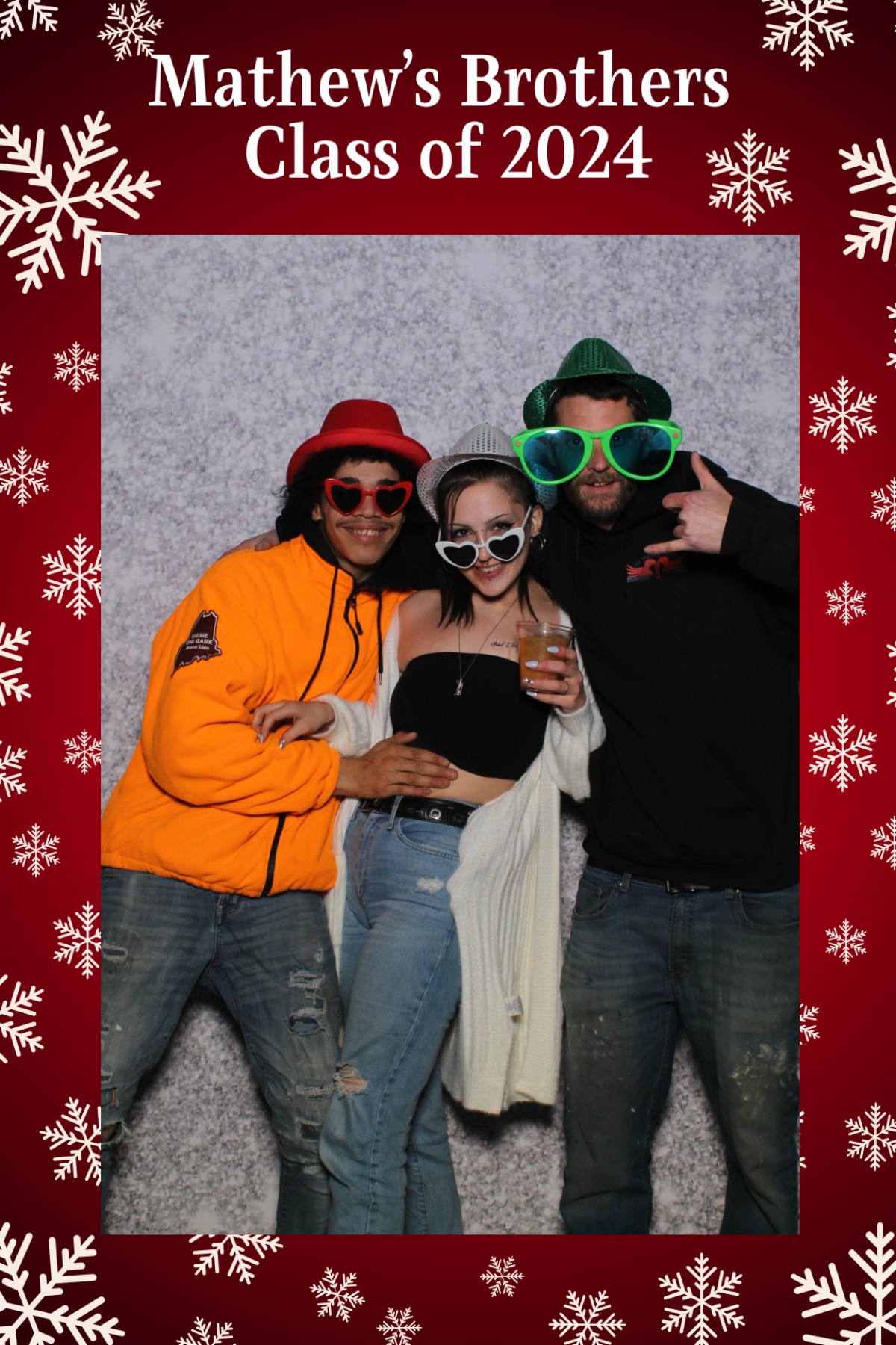 Mathew's Brothers Holiday Party | View more photos from the event at gallery.mainemagicmirror.com/u/MaineMagicMirror/Mathews-Brothers-Holiday-Party