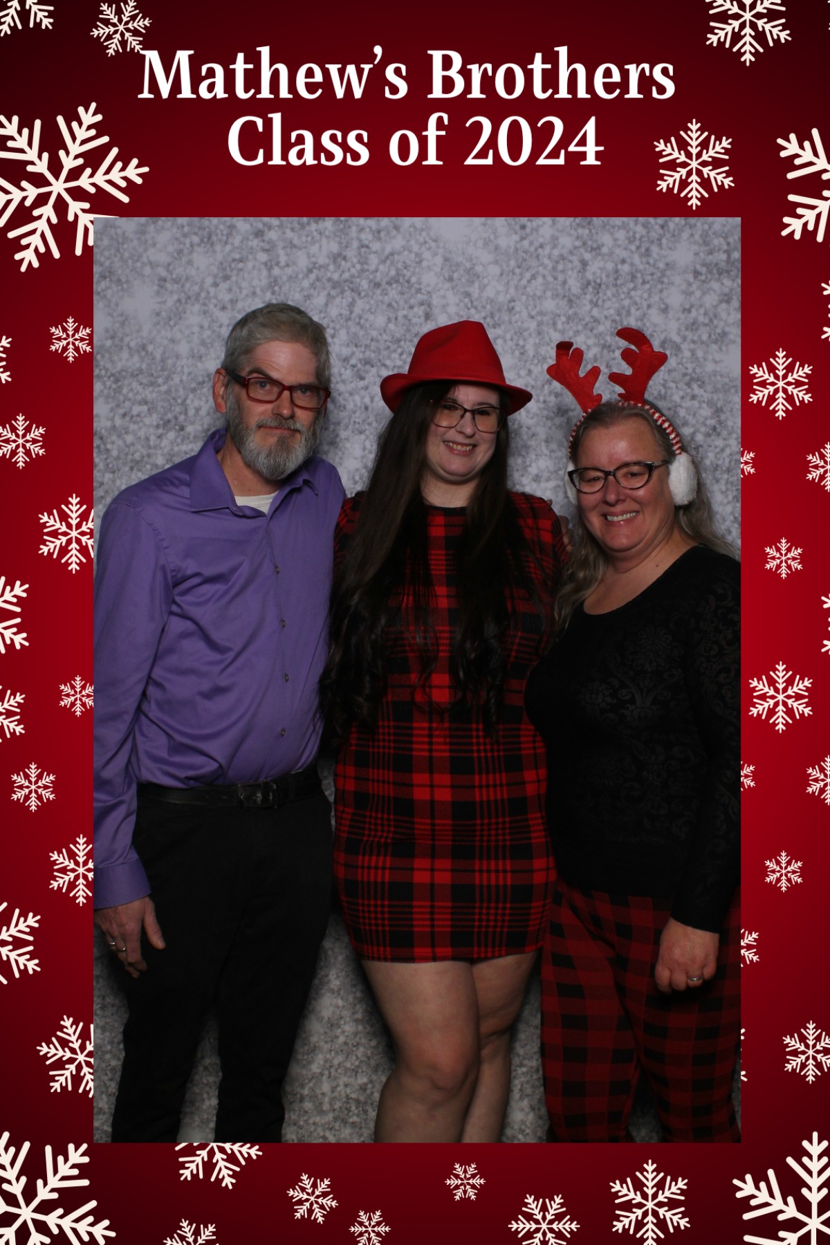 Mathew's Brothers Holiday Party | View more photos from the event at gallery.mainemagicmirror.com/u/MaineMagicMirror/Mathews-Brothers-Holiday-Party