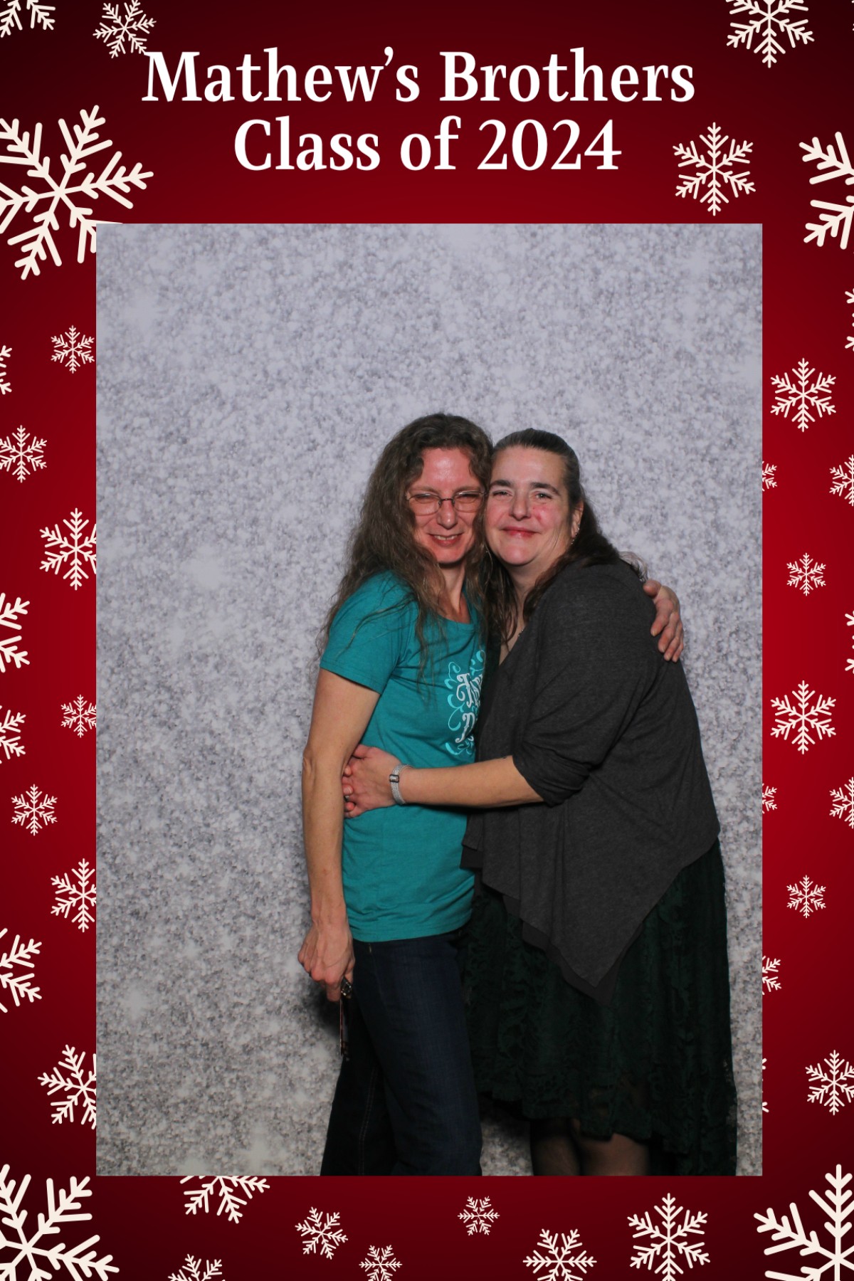 Mathew's Brothers Holiday Party | View more photos from the event at gallery.mainemagicmirror.com/u/MaineMagicMirror/Mathews-Brothers-Holiday-Party