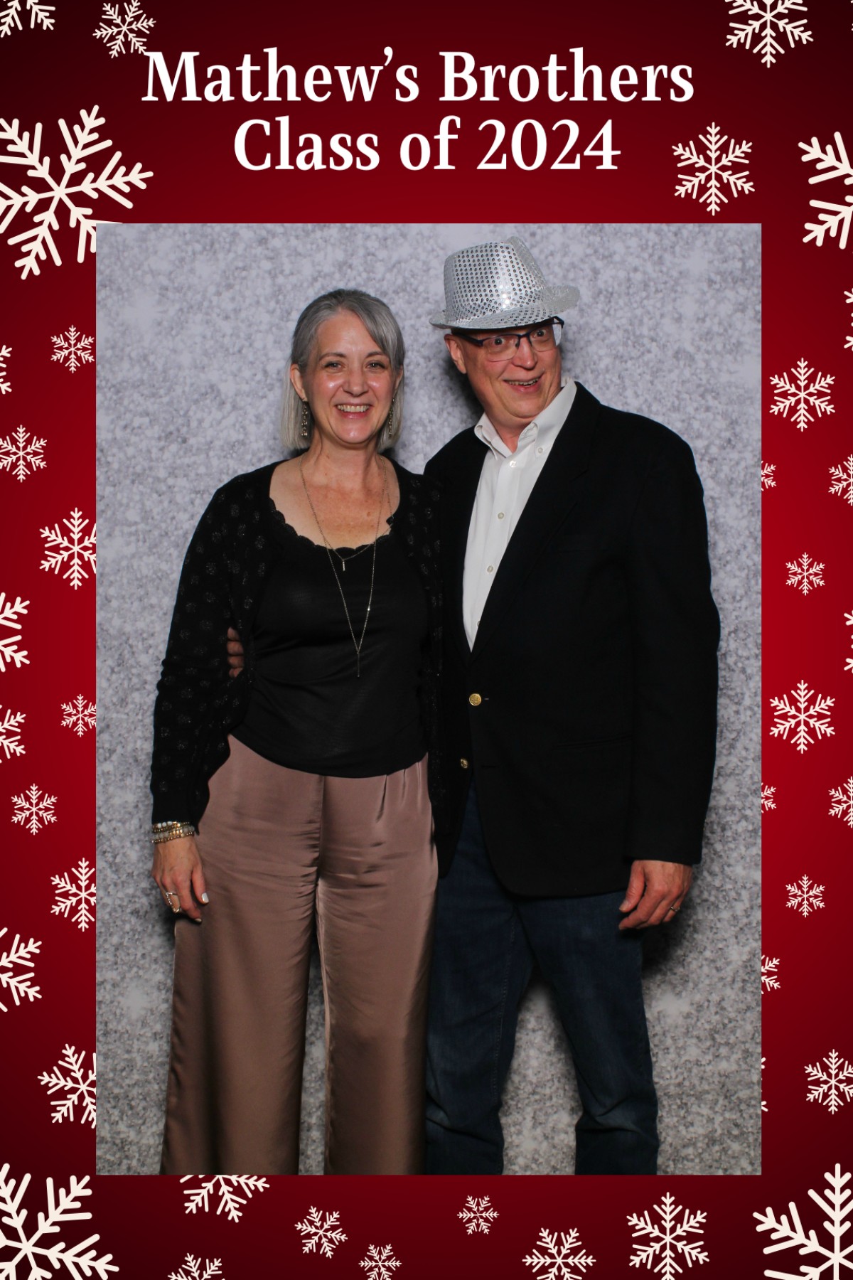 Mathew's Brothers Holiday Party | View more photos from the event at gallery.mainemagicmirror.com/u/MaineMagicMirror/Mathews-Brothers-Holiday-Party