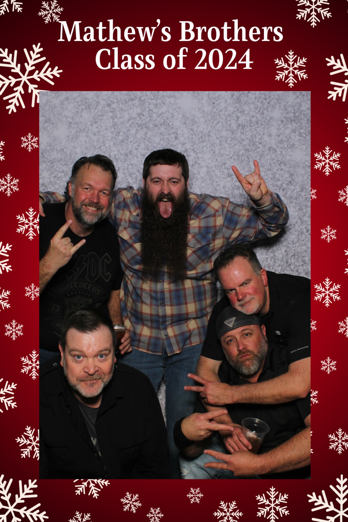Mathew's Brothers Holiday Party | View more photos from the event at gallery.mainemagicmirror.com/u/MaineMagicMirror/Mathews-Brothers-Holiday-Party