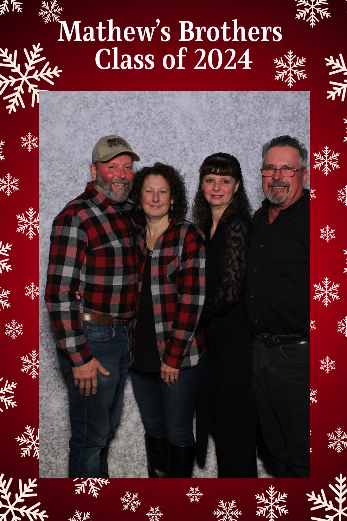 Mathew's Brothers Holiday Party | View more photos from the event at gallery.mainemagicmirror.com/u/MaineMagicMirror/Mathews-Brothers-Holiday-Party